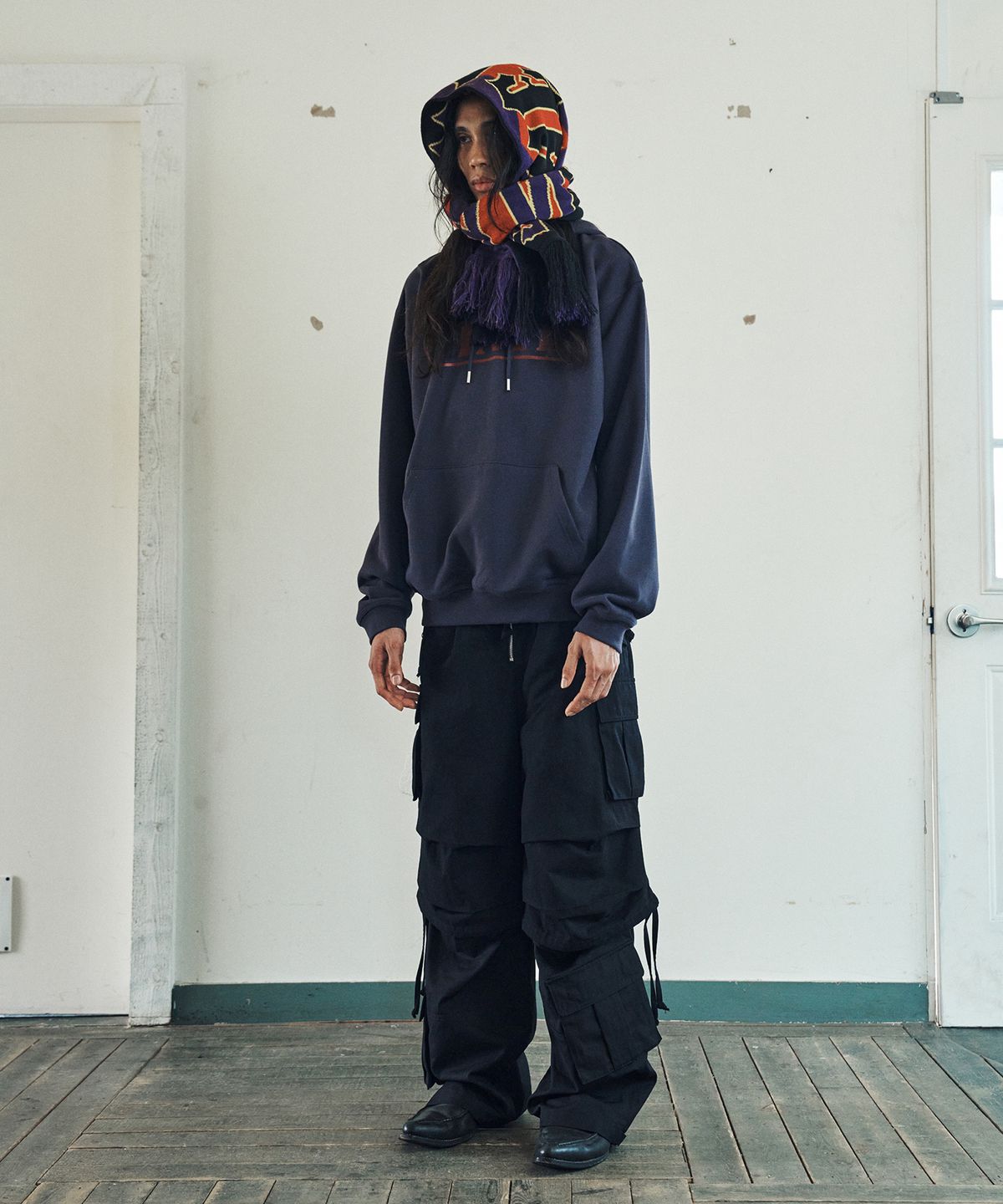 더바이닐하우스(THEVINYLHOUSE) NEW SYMBOL HOODIE PURPLE