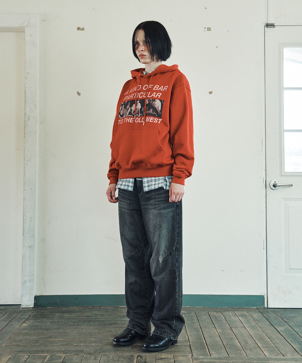 더바이닐하우스(THEVINYLHOUSE) WESTERN SALOON HOODIE RED