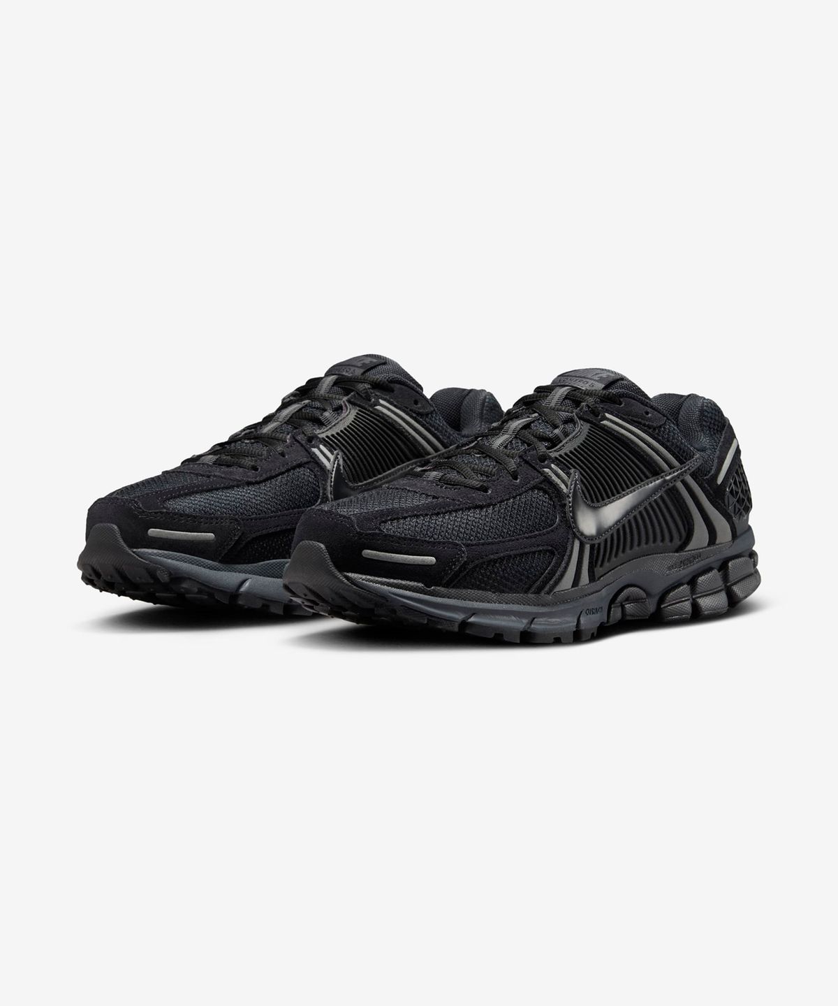 나이키(NIKE) 줌 보메로 5 M - 블랙:앤트러사이트:메탈릭 다크 그레이:블랙 / HF1553-001