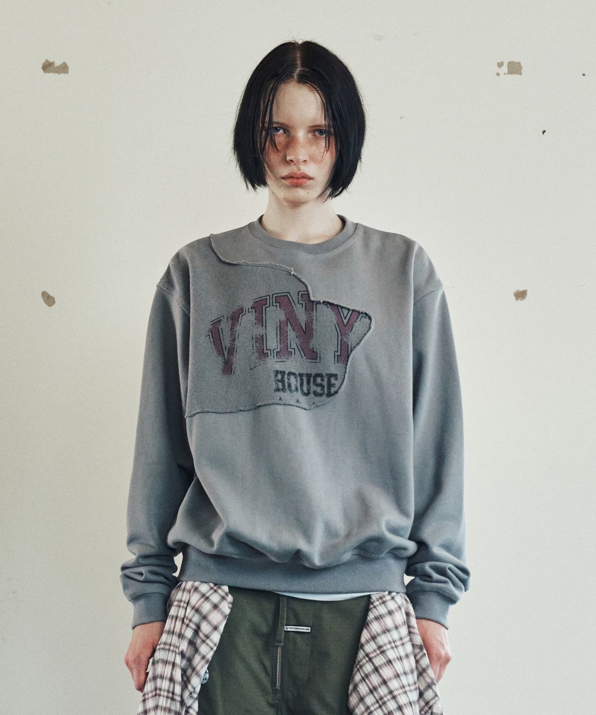더바이닐하우스(THEVINYLHOUSE) CUT-OFF SWEATSHIRT GREY