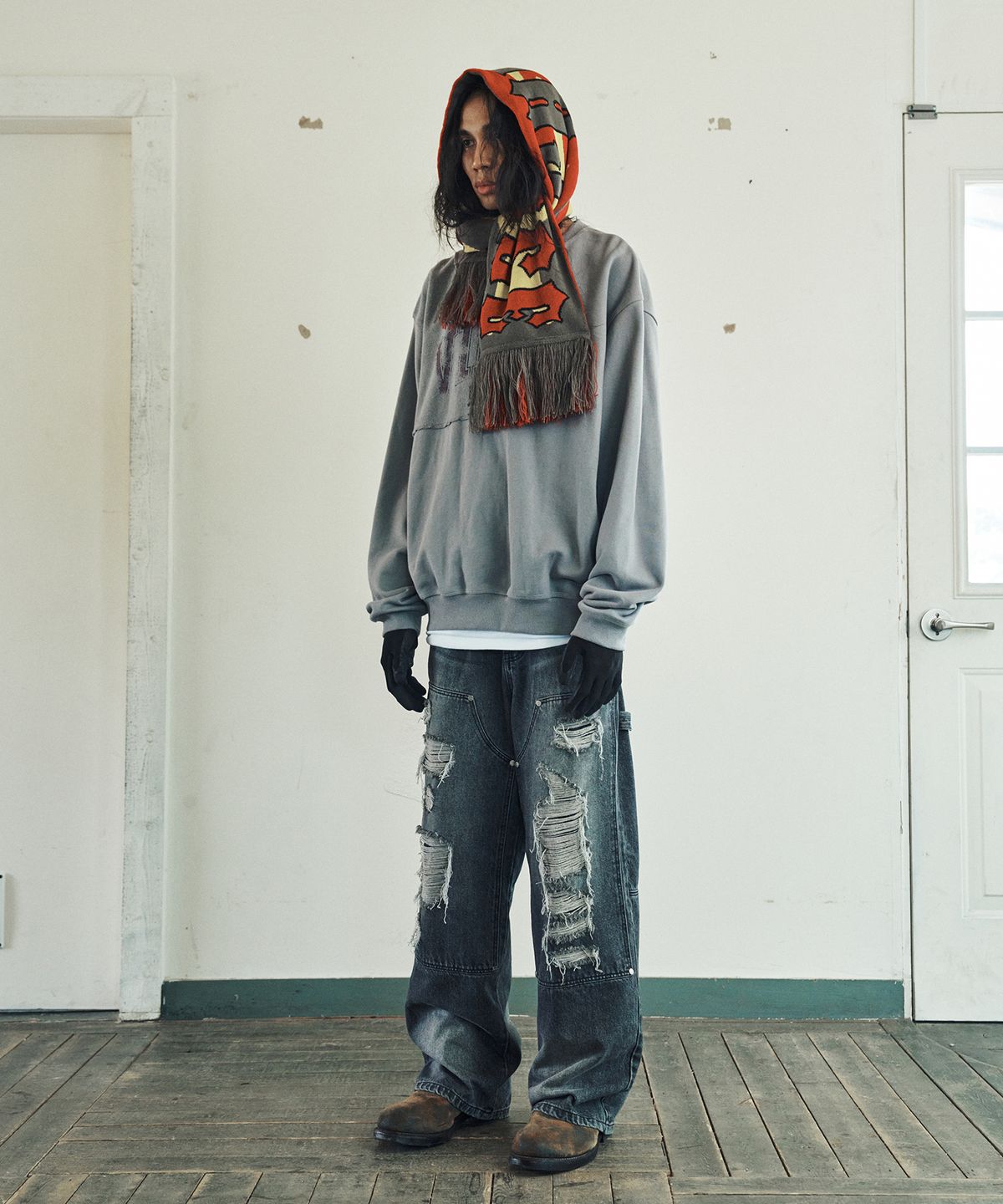 더바이닐하우스(THEVINYLHOUSE) CUT-OFF SWEATSHIRT GREY