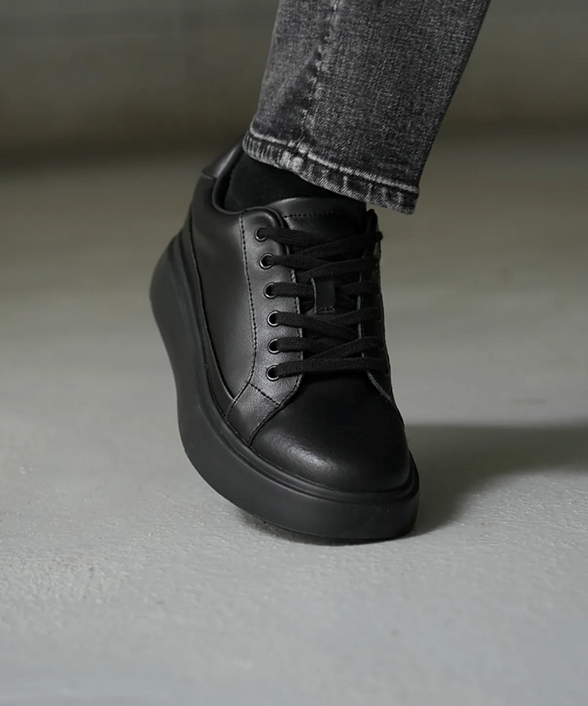 식스핏(6FT) 3IN BLACK