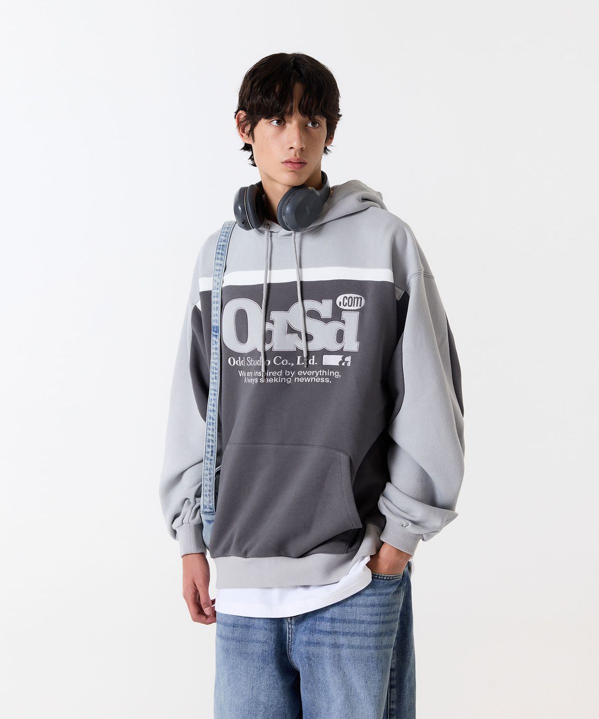 오드스튜디오(ODDSTUDIO) ODSD 컬러 블록 오버핏 후드 - LIGHT GRAYCHARCOAL