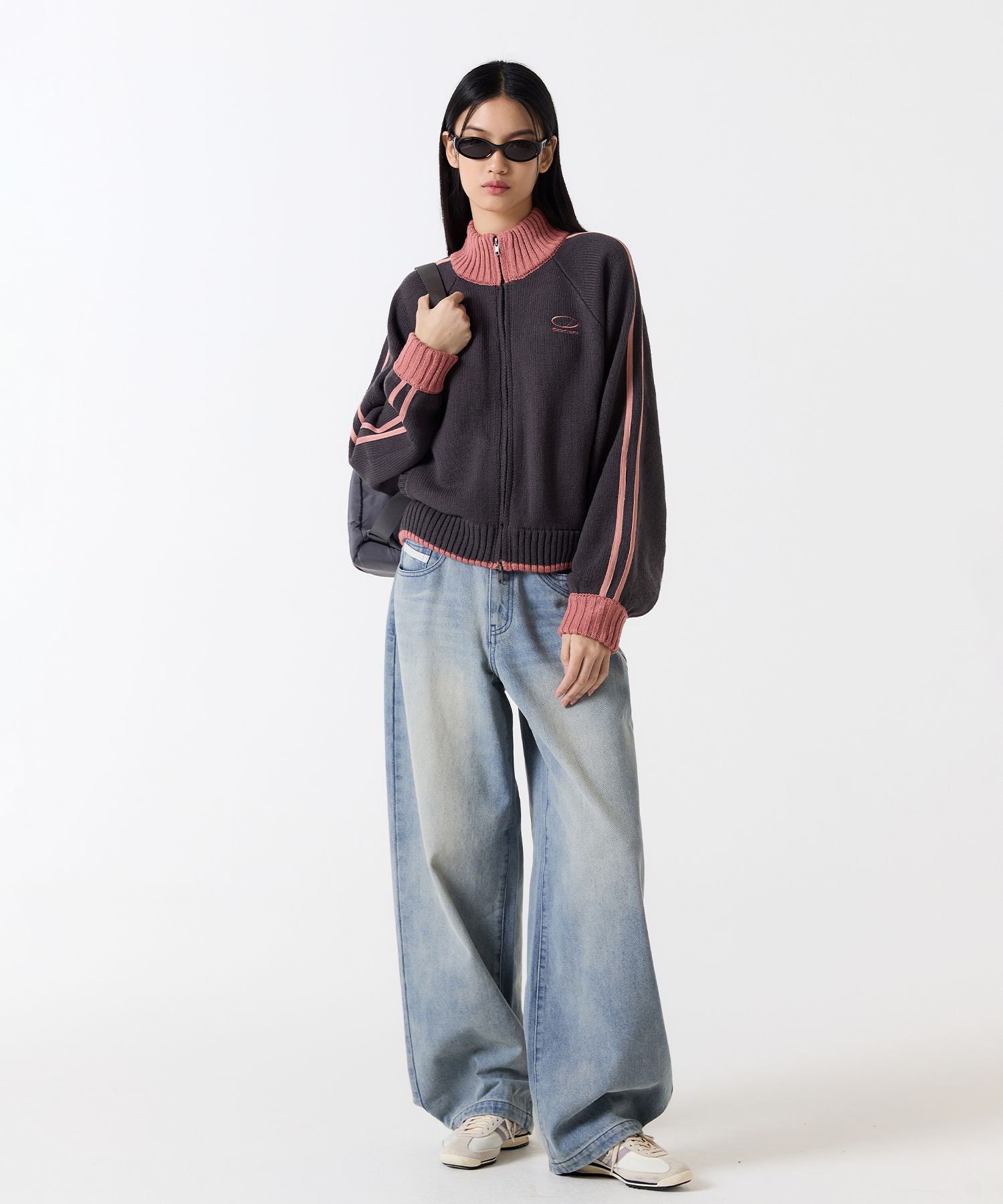 MUSINSA公式 | ODDSTUDIO Sporty Track Semi Crop Knit Zip-Up