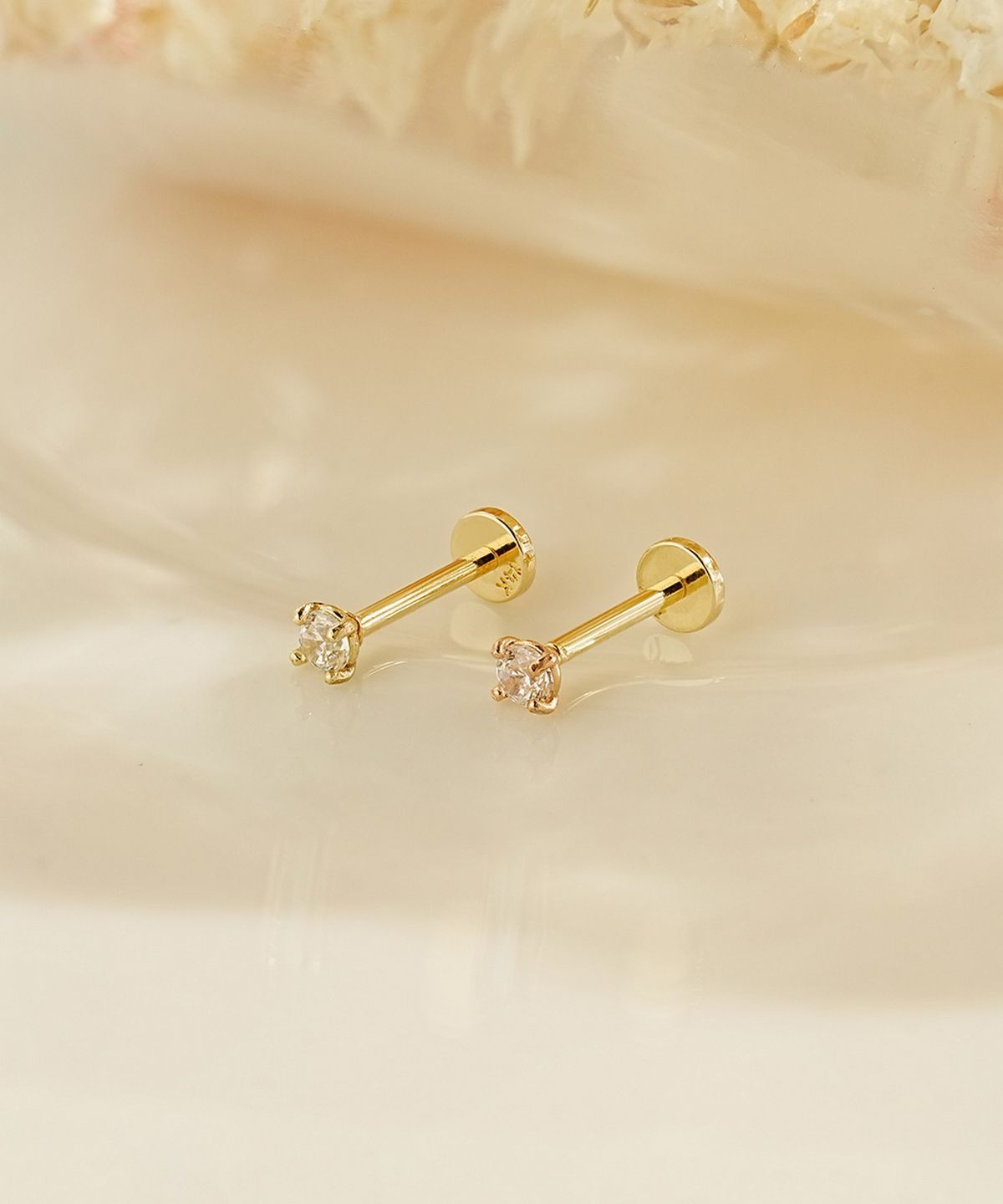 미니멀피어싱(MINIMALPIERCING) 14K 인터널 모이사나이트 다이아 라블렛 코피어싱 0.8mm