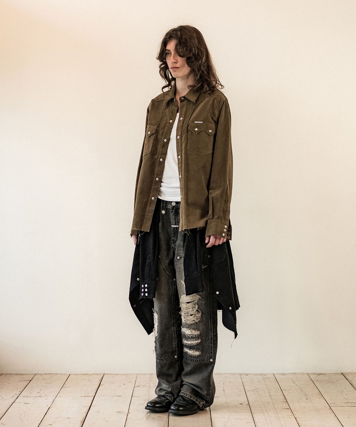 더바이닐하우스(THEVINYLHOUSE) CORDUROY WESTERN SHIRTS KHAKI