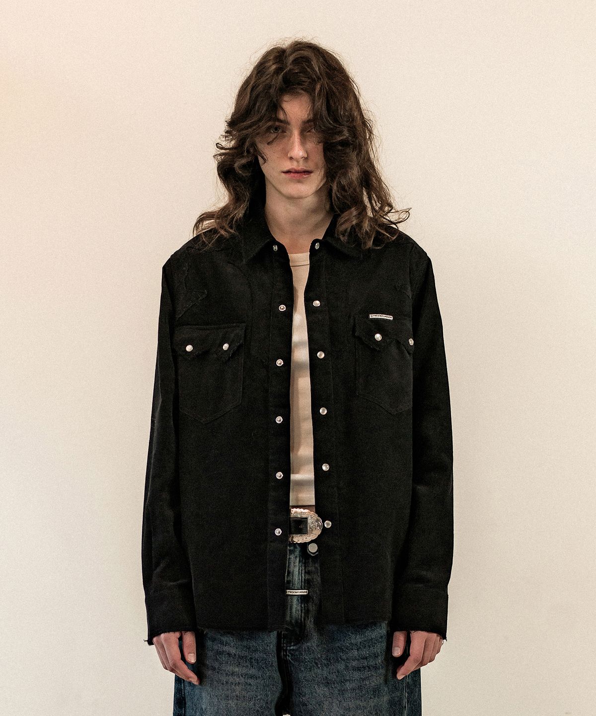 더바이닐하우스(THEVINYLHOUSE) CORDUROY WESTERN SHIRTS BLACK