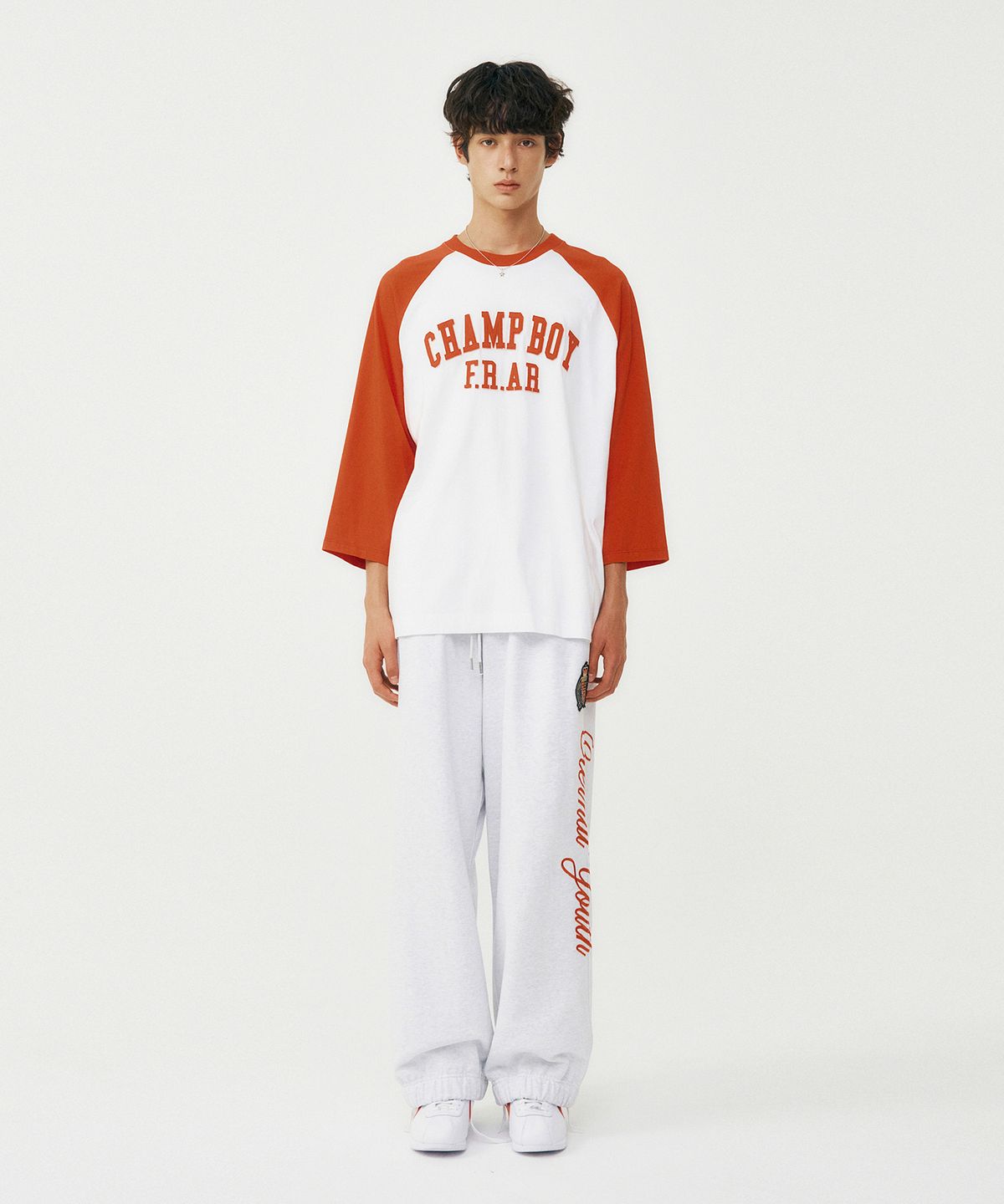 프롬아를(FROM ARLES) 90S 스케이터 래글런 티셔츠 / RED