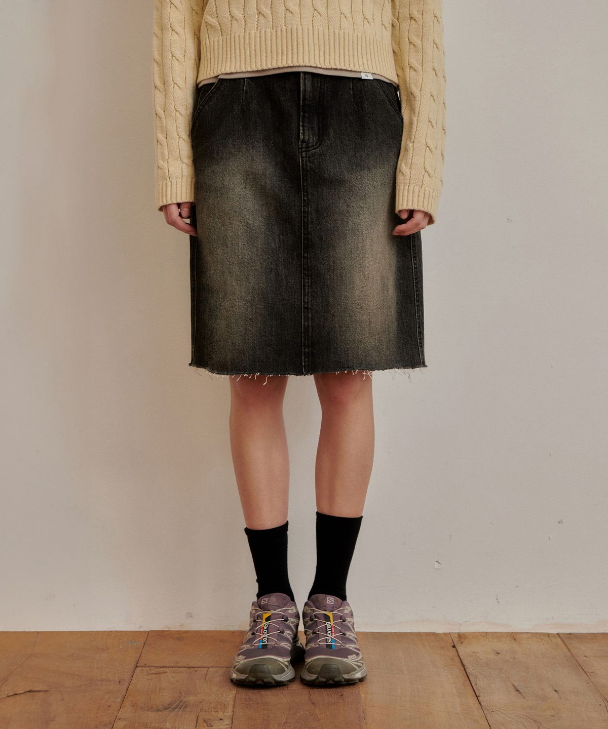 판도라핏(PANDORAFIT) Iple Denim Midi Skirt