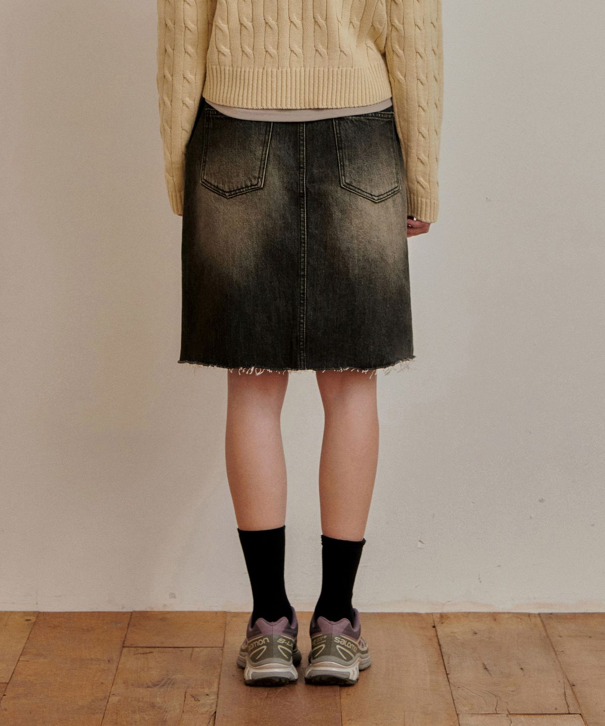 판도라핏(PANDORAFIT) Iple Denim Midi Skirt