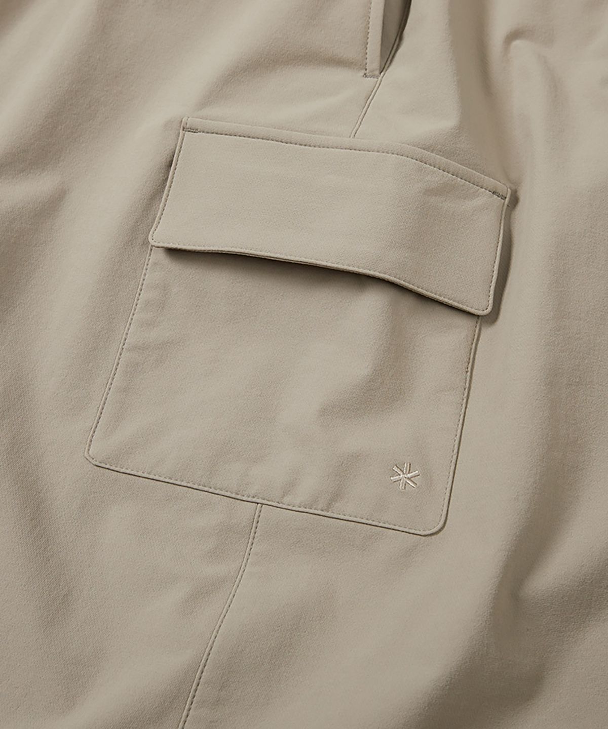 스노우피크 어패럴(SNOWPEAK APPAREL) 라고 여성 카고 스커트 (S24FWTSK33) Beige