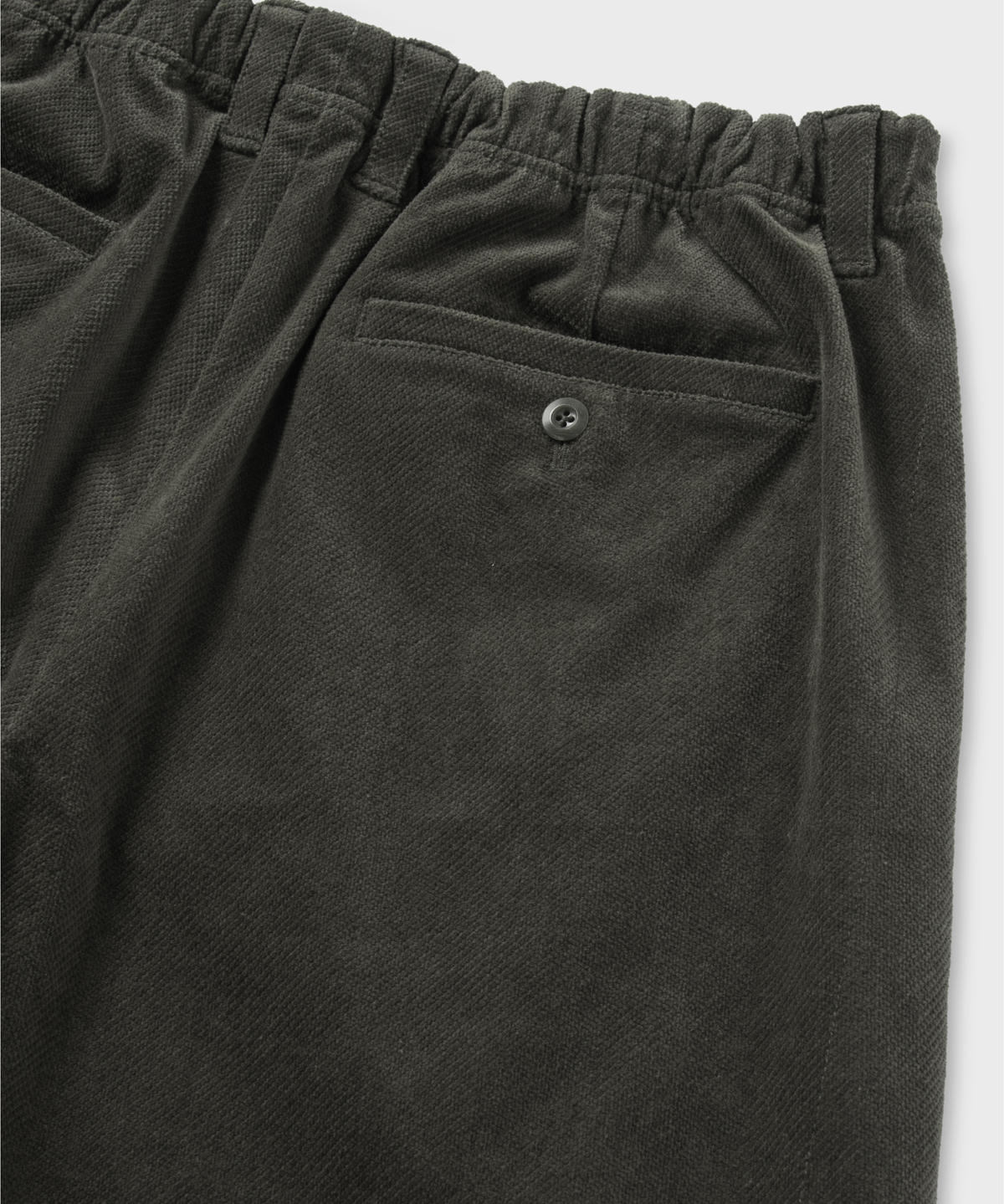 넌블랭크(NONBLANK) 원턱 커브드 스티치 팬츠_KHAKI