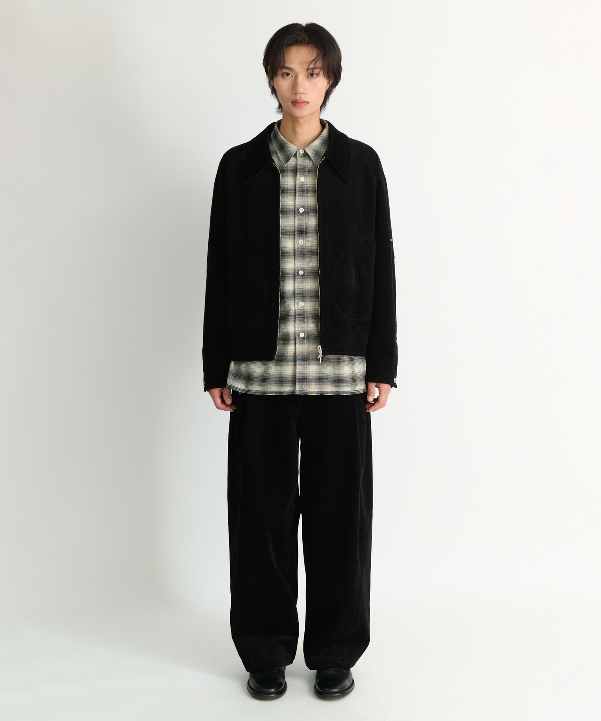 넌블랭크(NONBLANK) 원턱 커브드 스티치 팬츠_BLACK