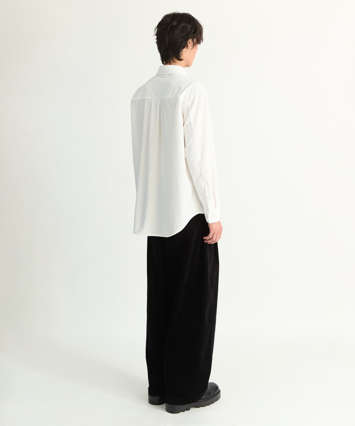 넌블랭크(NONBLANK) 원턱 커브드 스티치 팬츠_BLACK
