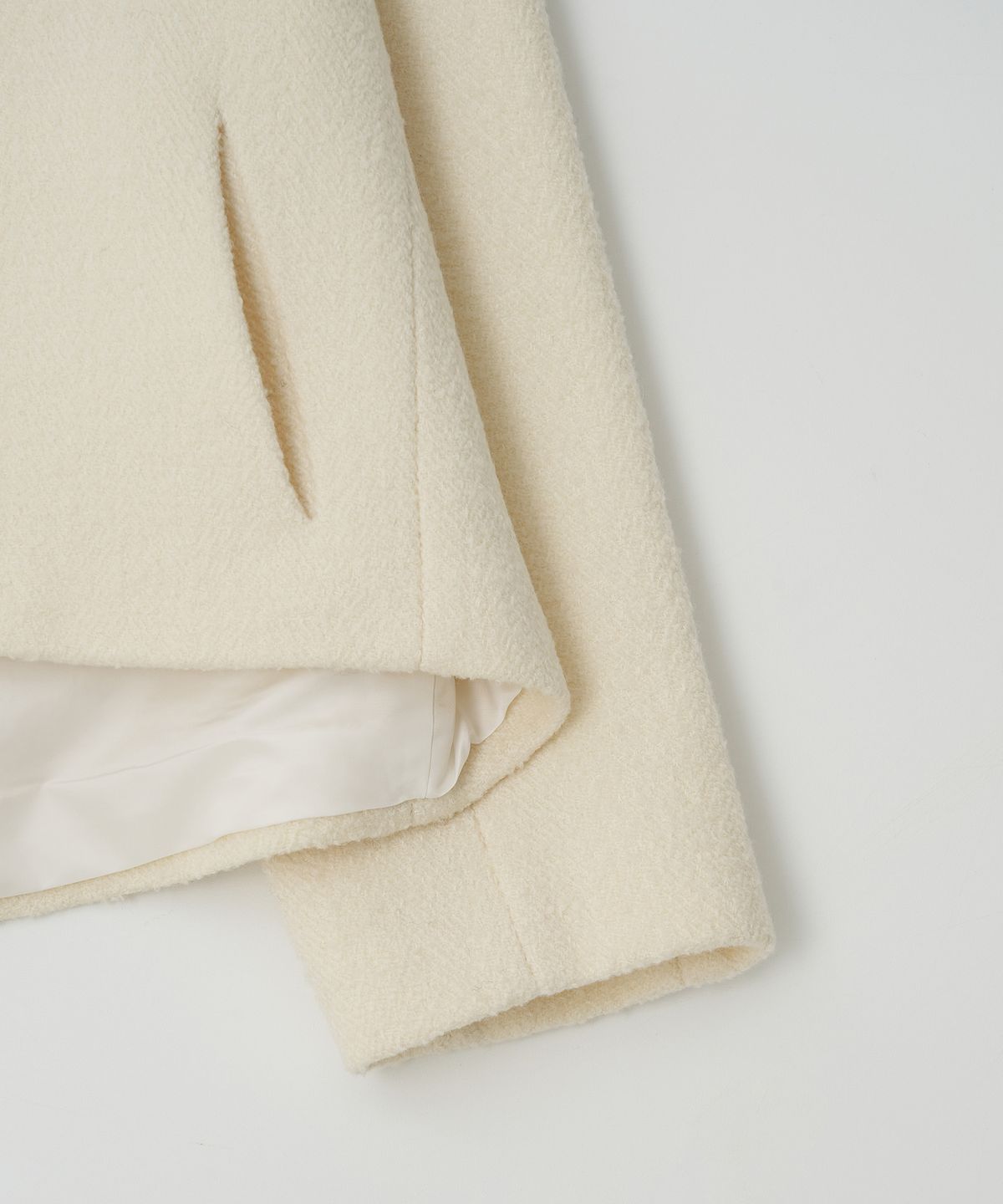 더페니(THE PENNY) V NECK SHORT COAT - Ivory