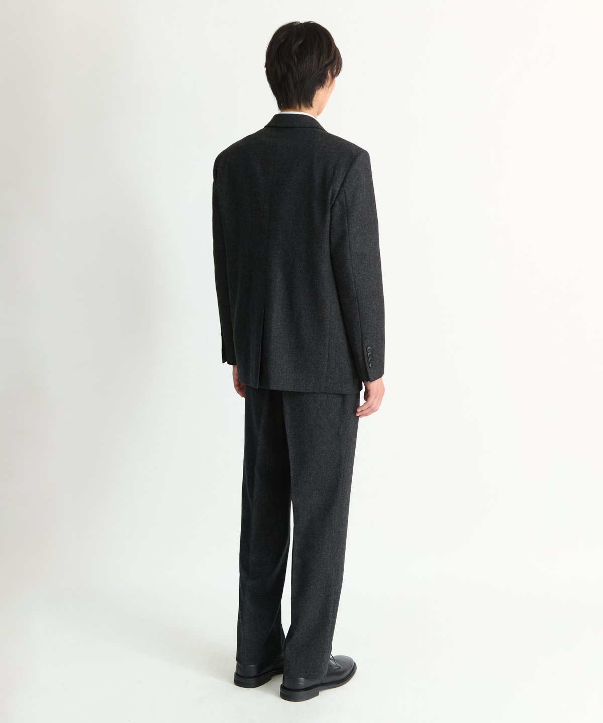 넌블랭크(NONBLANK) 울 플란넬 세미 오버 핏 셋업 수트_DARK GREY