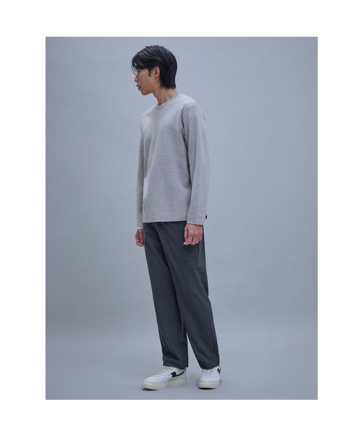 시프트지(SHIFT.G) Basic Crewneck Sweater  Light Grey