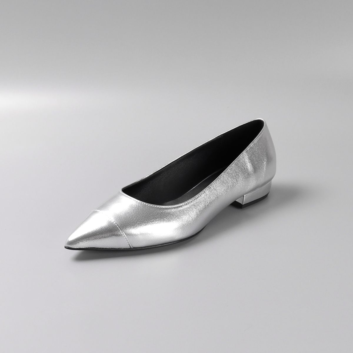 루시크루(LUCY CREW) Stiletto Loafer LC341_2colors