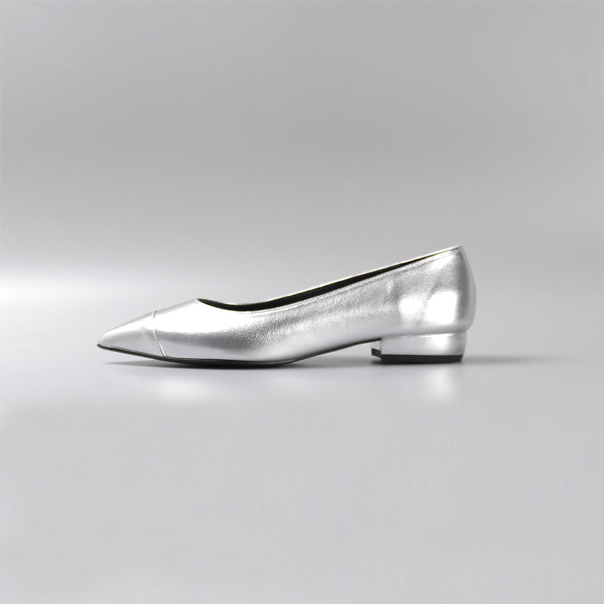 루시크루(LUCY CREW) Stiletto Loafer LC341_2colors
