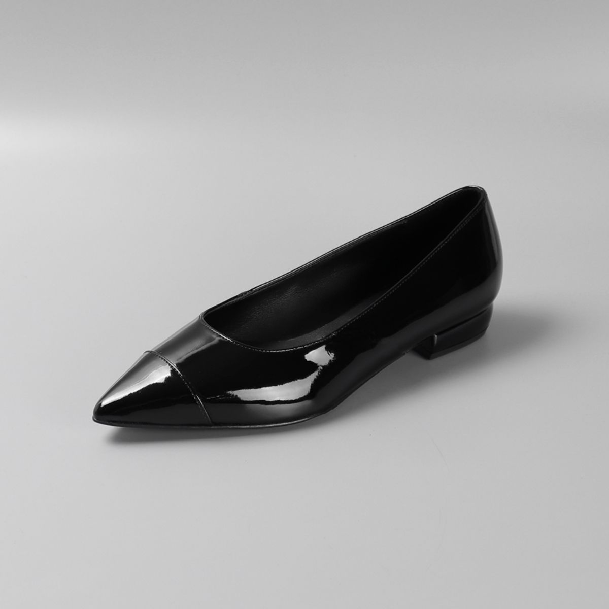 루시크루(LUCY CREW) Stiletto Loafer LC341_2colors