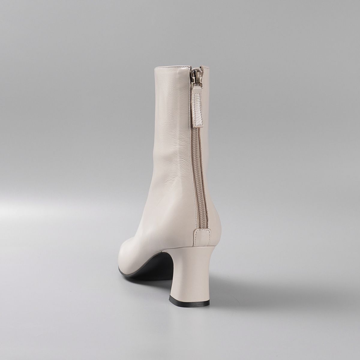 루시크루(LUCY CREW) Square Ankle Boots LC352_2colors