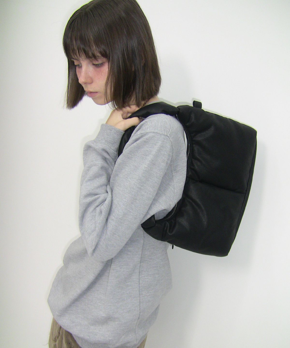 필인더블랭크(FILLINTHEBLANK) Soft Basket Hobo Bag (S)(black)