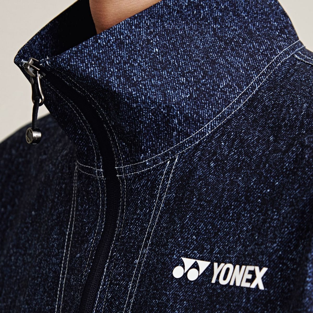 요넥스(YONEX) 245JJ005U 데님 공용 암홀 배색 오비핏 아노락 재킷