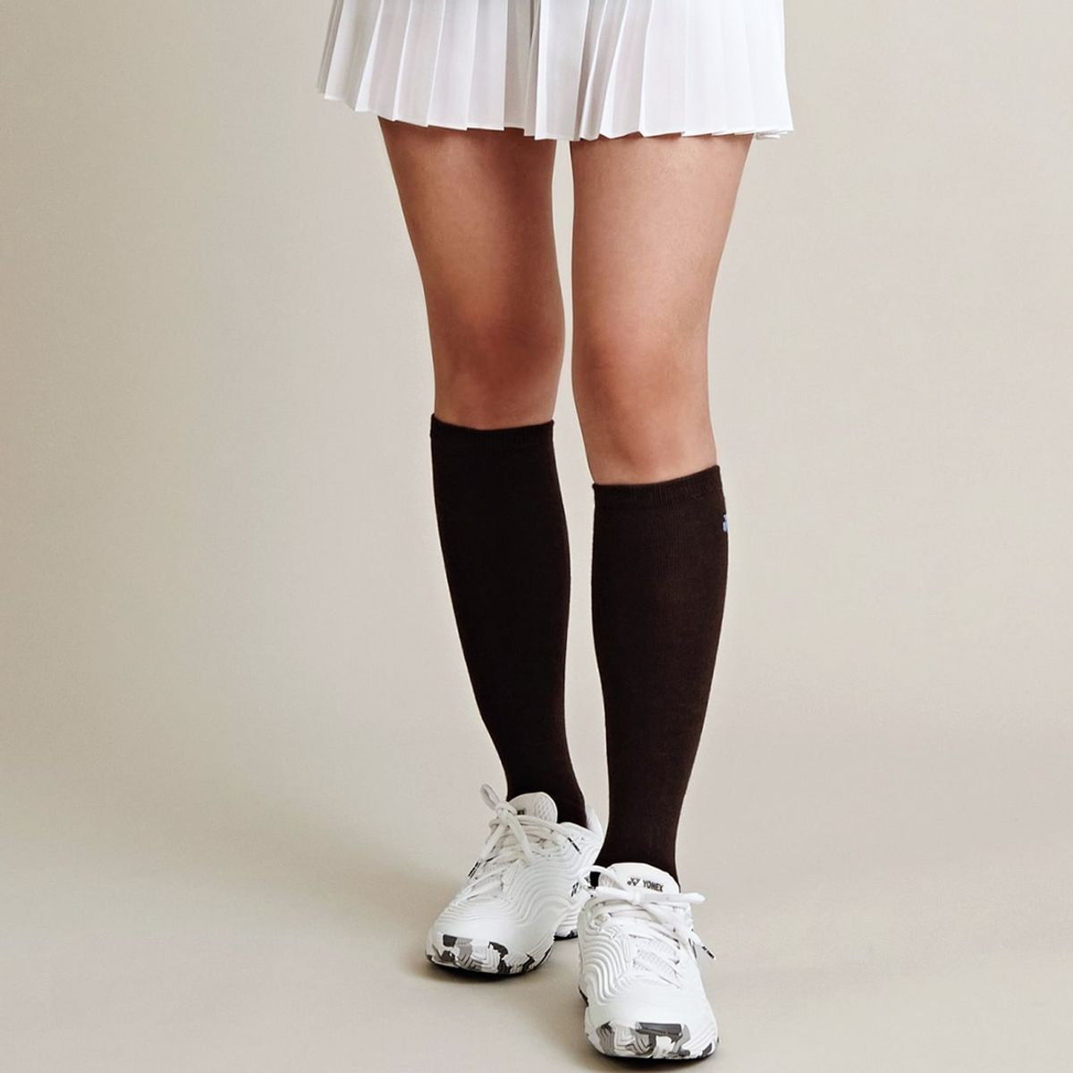 요넥스(YONEX) 245SN005F 다크 브라운 여성용 테니스 니 삭스