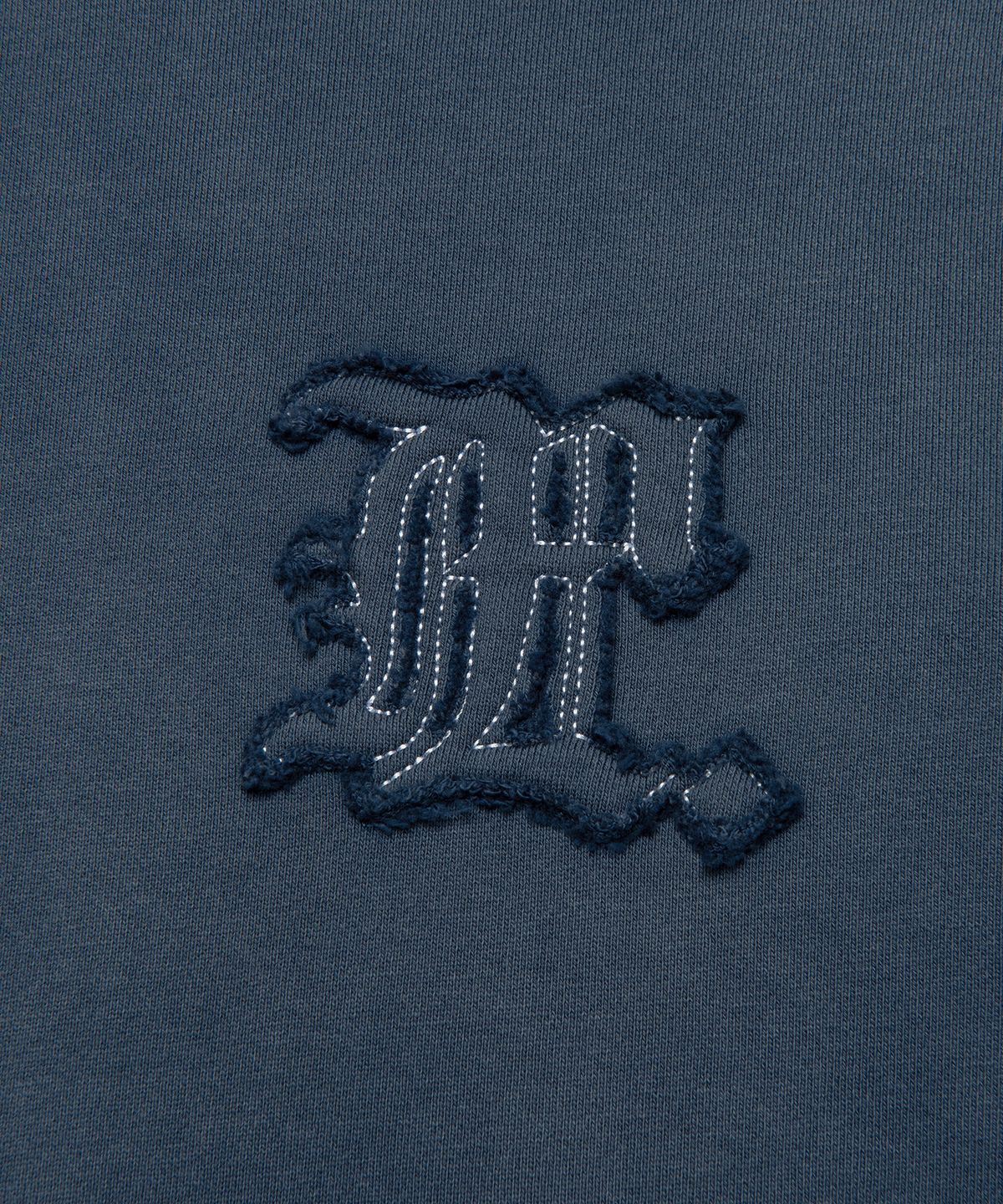 엘엠씨(LMC) GOTHIC APPLIQUE BRUSH HOODIE dark blue