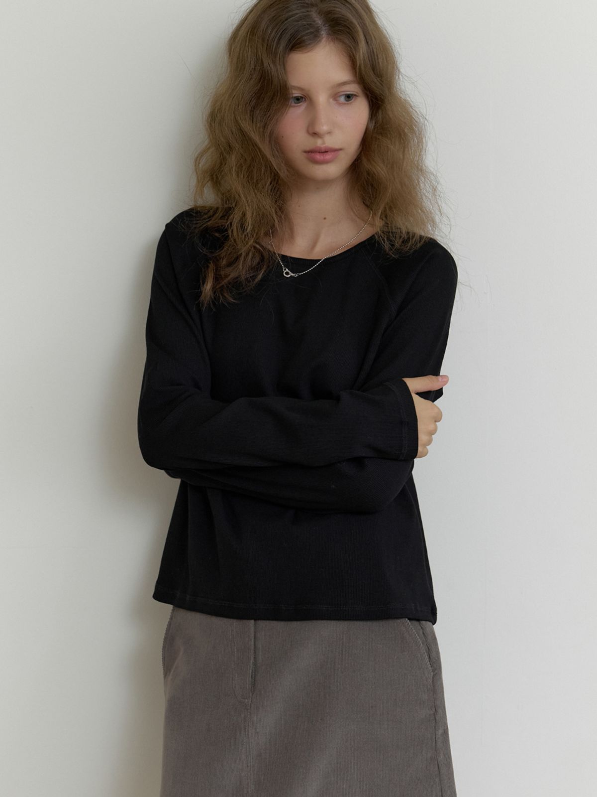 더미튼(THEMITTEN) [12th] Raglan sleeve t-shirt (black)
