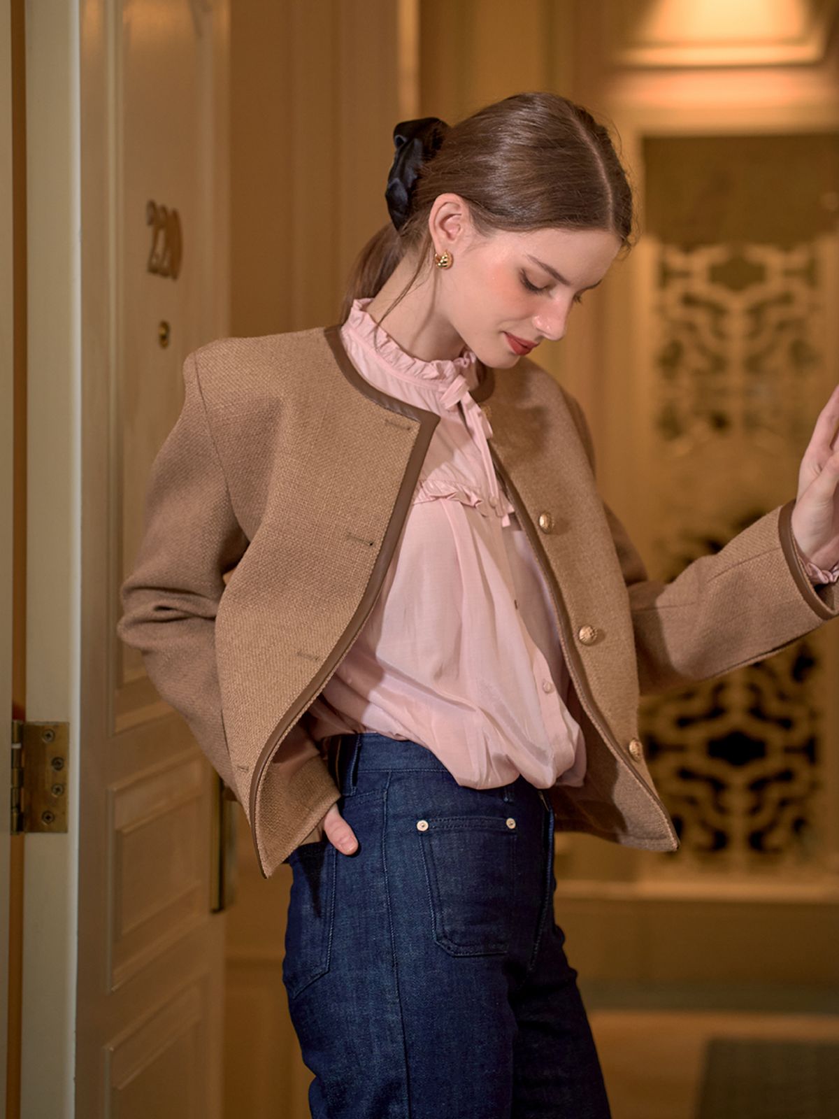 랭앤루(LANGNLU) LUNE Frill Blouse(륀느)_LIGHT PINK