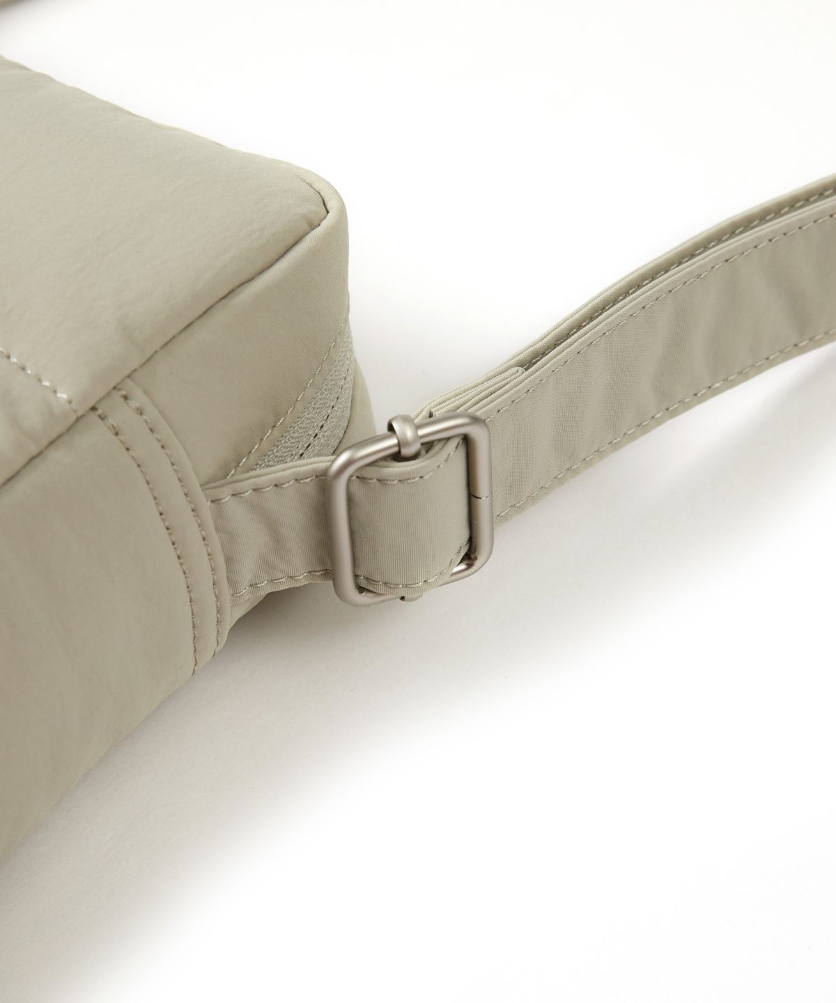 스노우피크 어패럴(SNOWPEAK APPAREL) 캠플 미니 크로스백 (S24FUCCB14) Light Beige