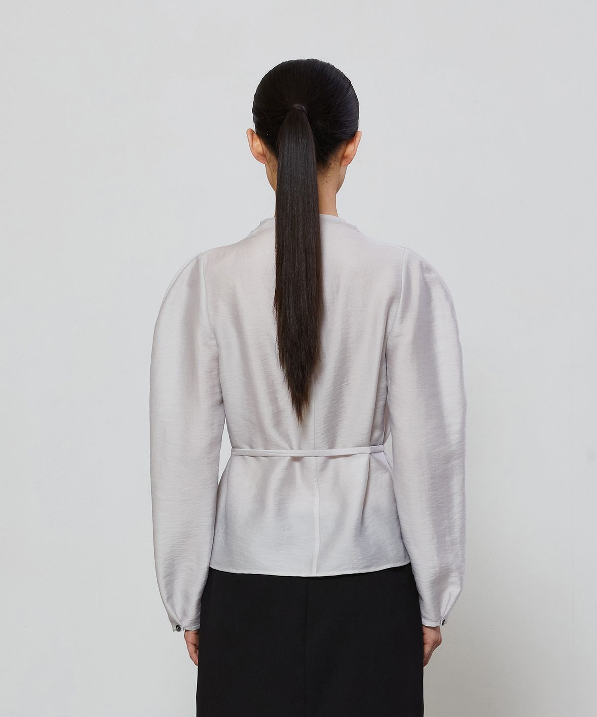 노티아(NOTIA) DRAPE HIGH NECK BLOUSE - GRAY
