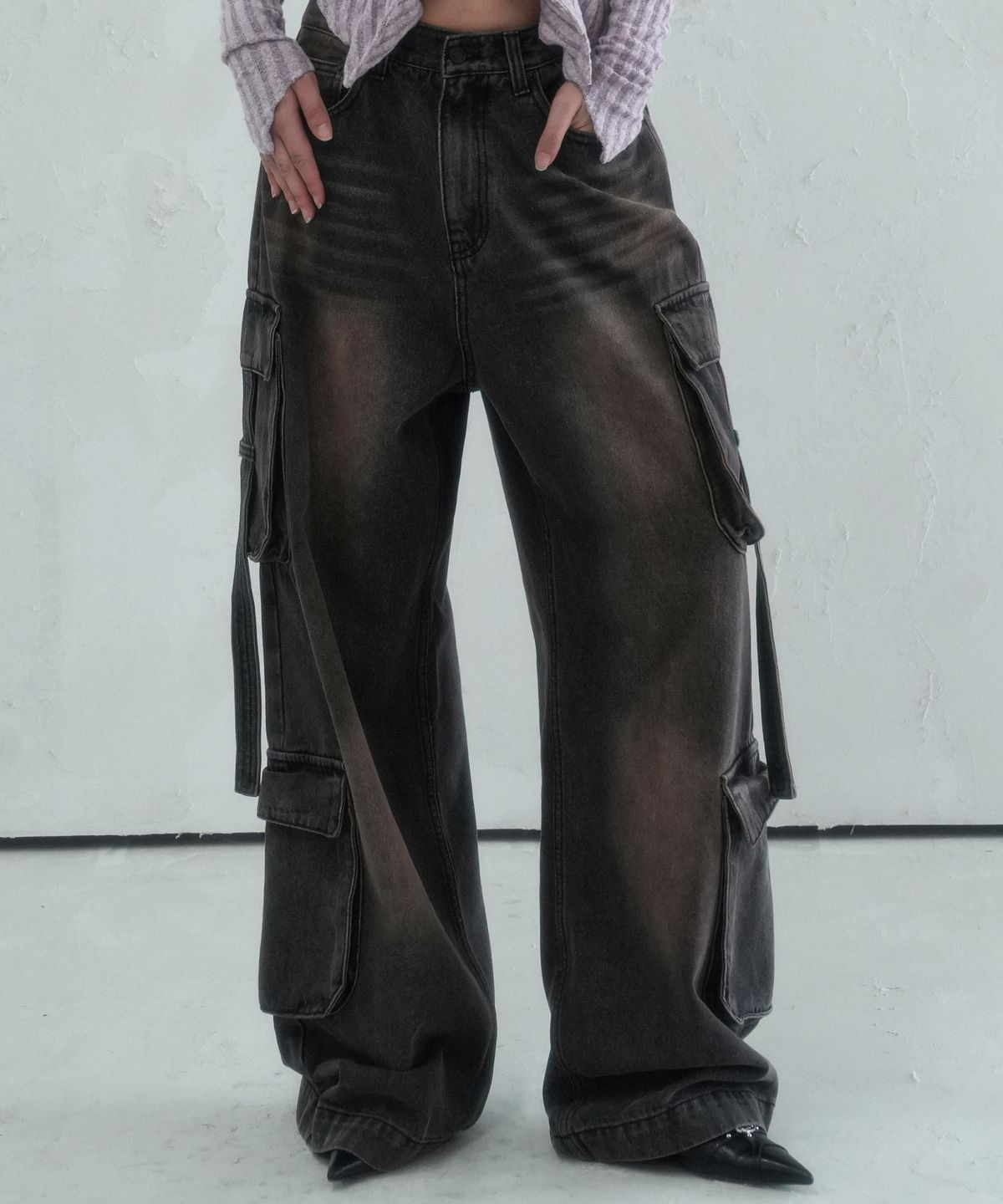 어반드레스(AVANDRESS) Ribbon Wide Cargo Pants BLACK