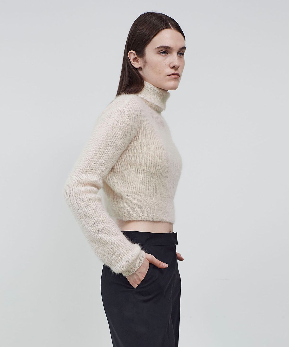씨커슨(CKUSUN) MOHAIR BLEND CROP KNIT TOP - IVORY