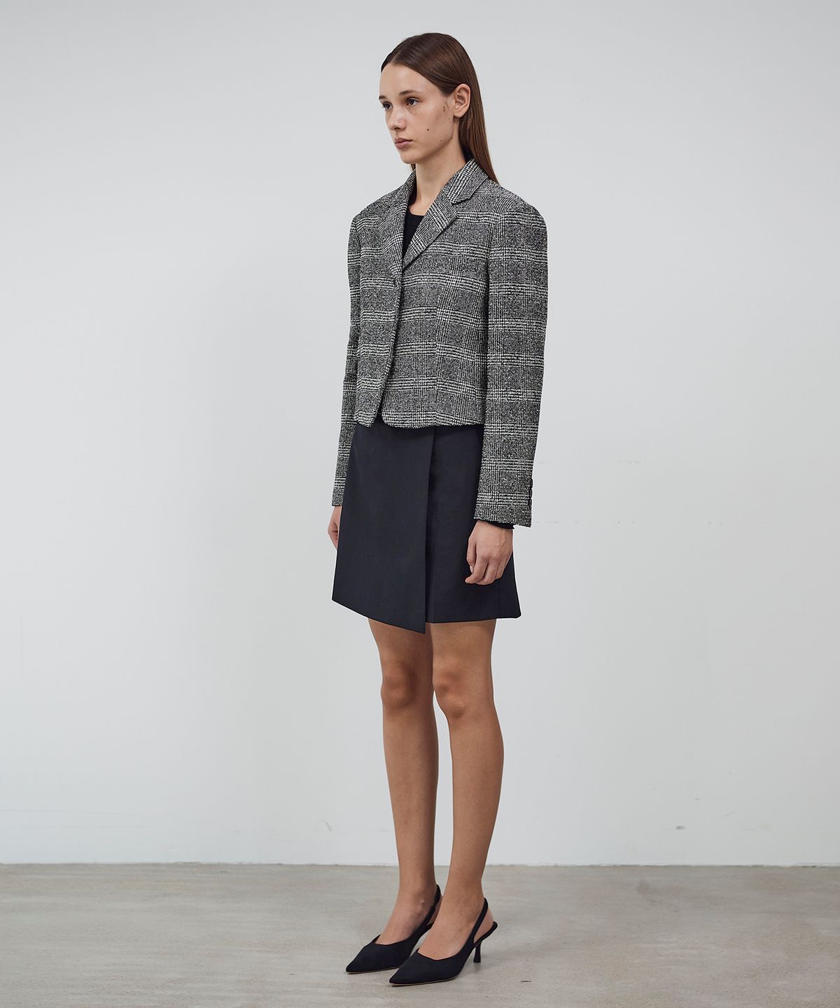씨커슨(CKUSUN) CHECK TEXTURED CROP JACKET - BLACK