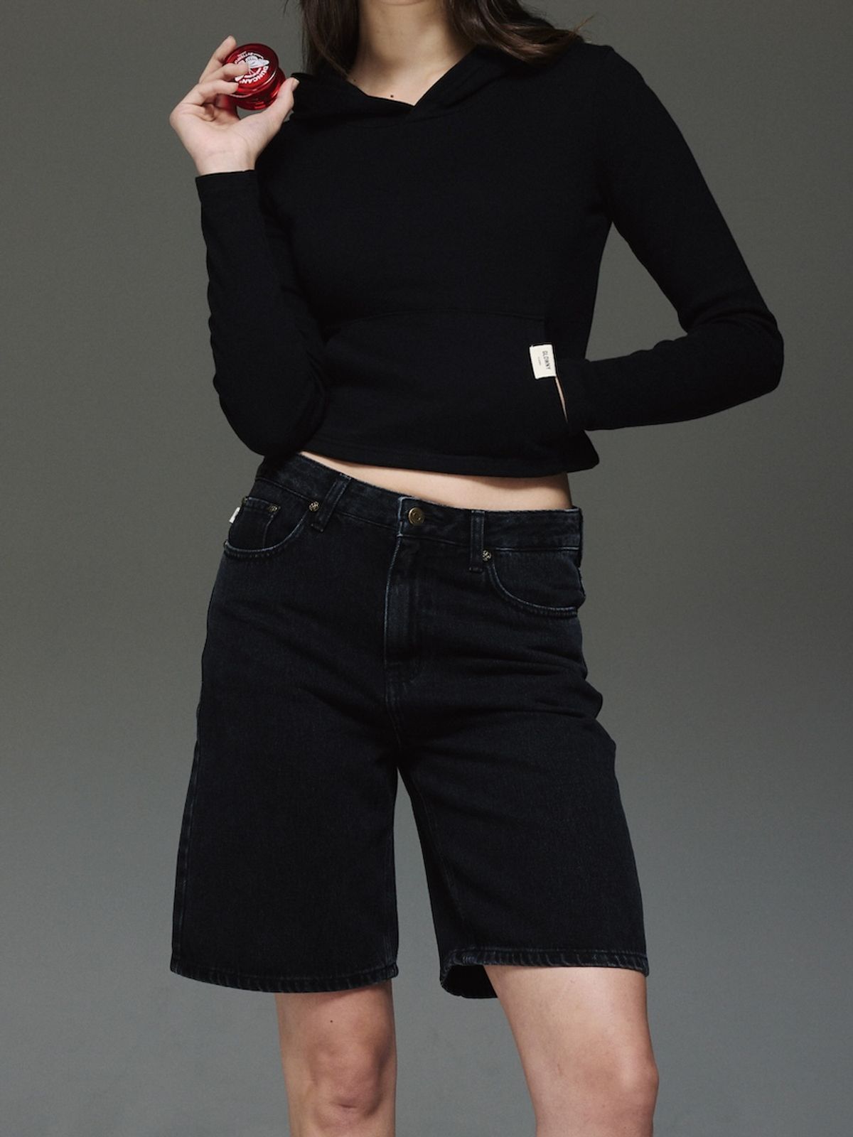 글로니(GLOWNY) THE PEGGY SHORTS (BLACK)