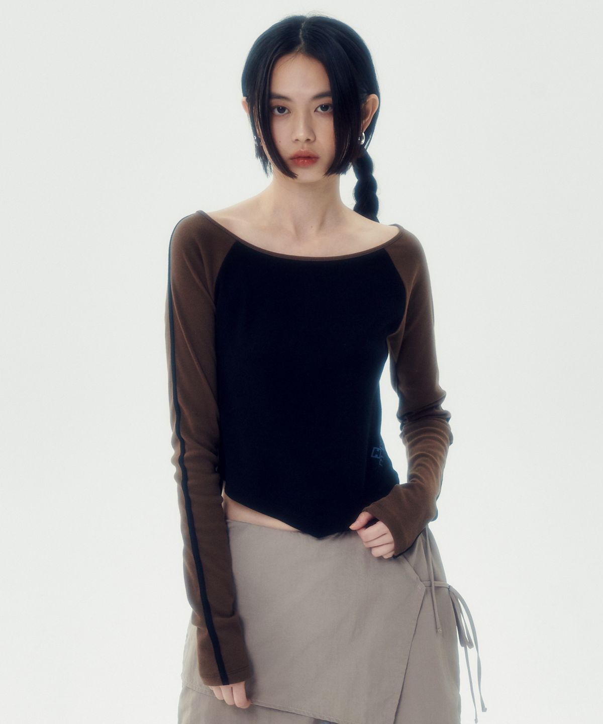 러닝하이(RUNNINGHIGH) 스포츠 슬림 래글런 티 [블랙]