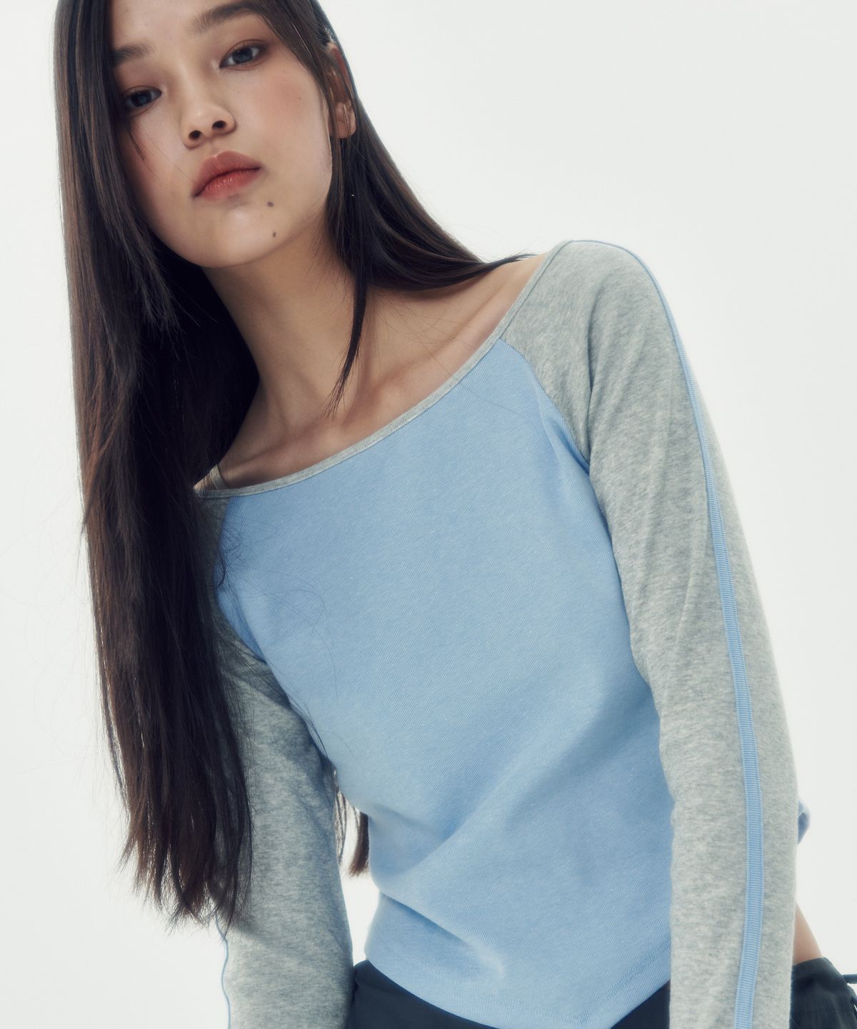 러닝하이(RUNNINGHIGH) 스포츠 슬림 래글런 티 [스카이 블루]