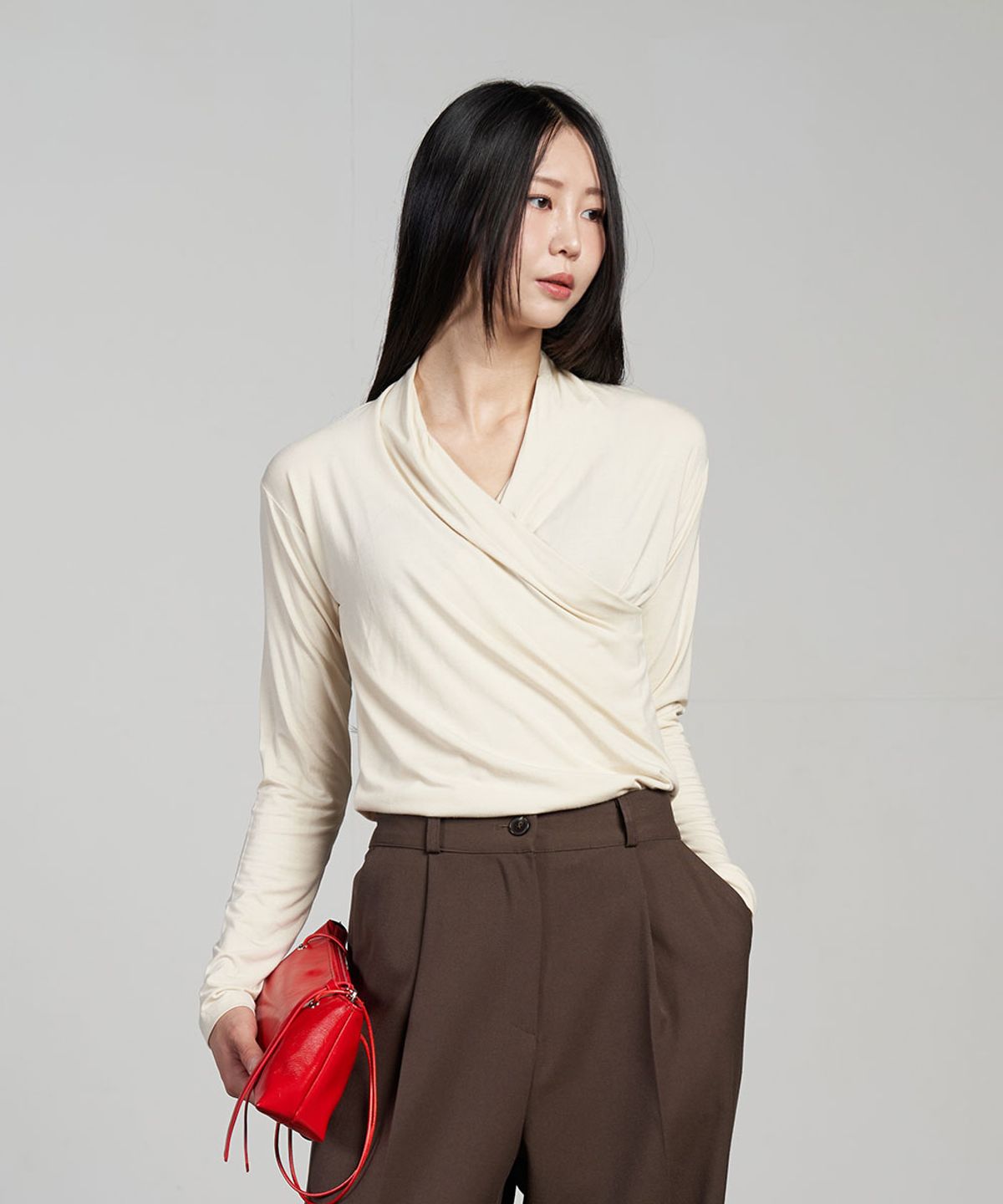 320쇼룸(320SHOWROOM) Wrap Long Sleeve T-Shirt Cream
