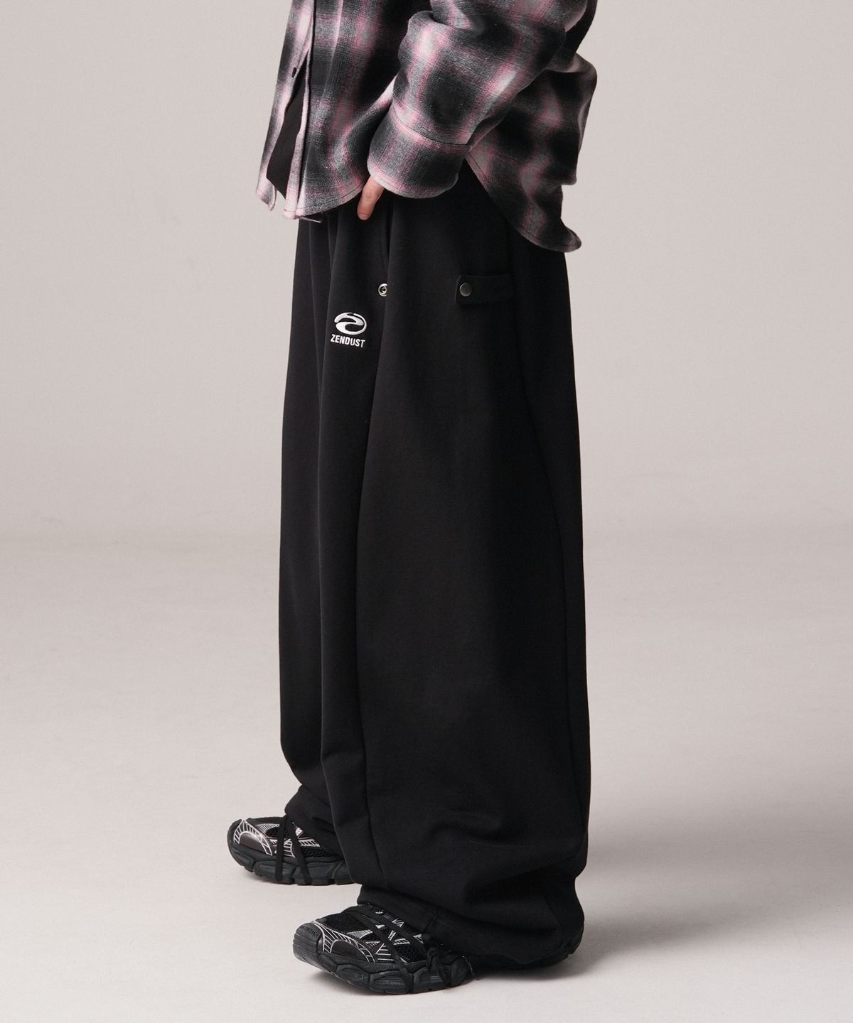 젠더스트(ZENDUST) Pan Strap Wide Pants - 2COL