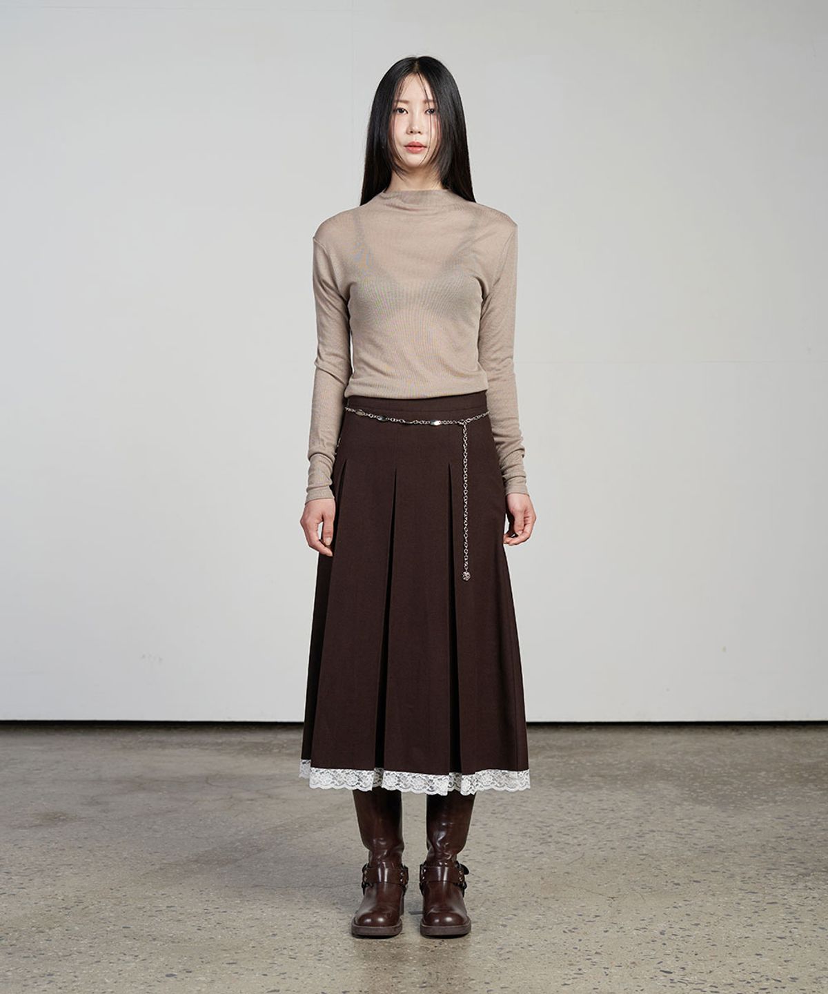 320쇼룸(320SHOWROOM) Mock Neck Wool Long Sleeve T-Shirt Mocha beige