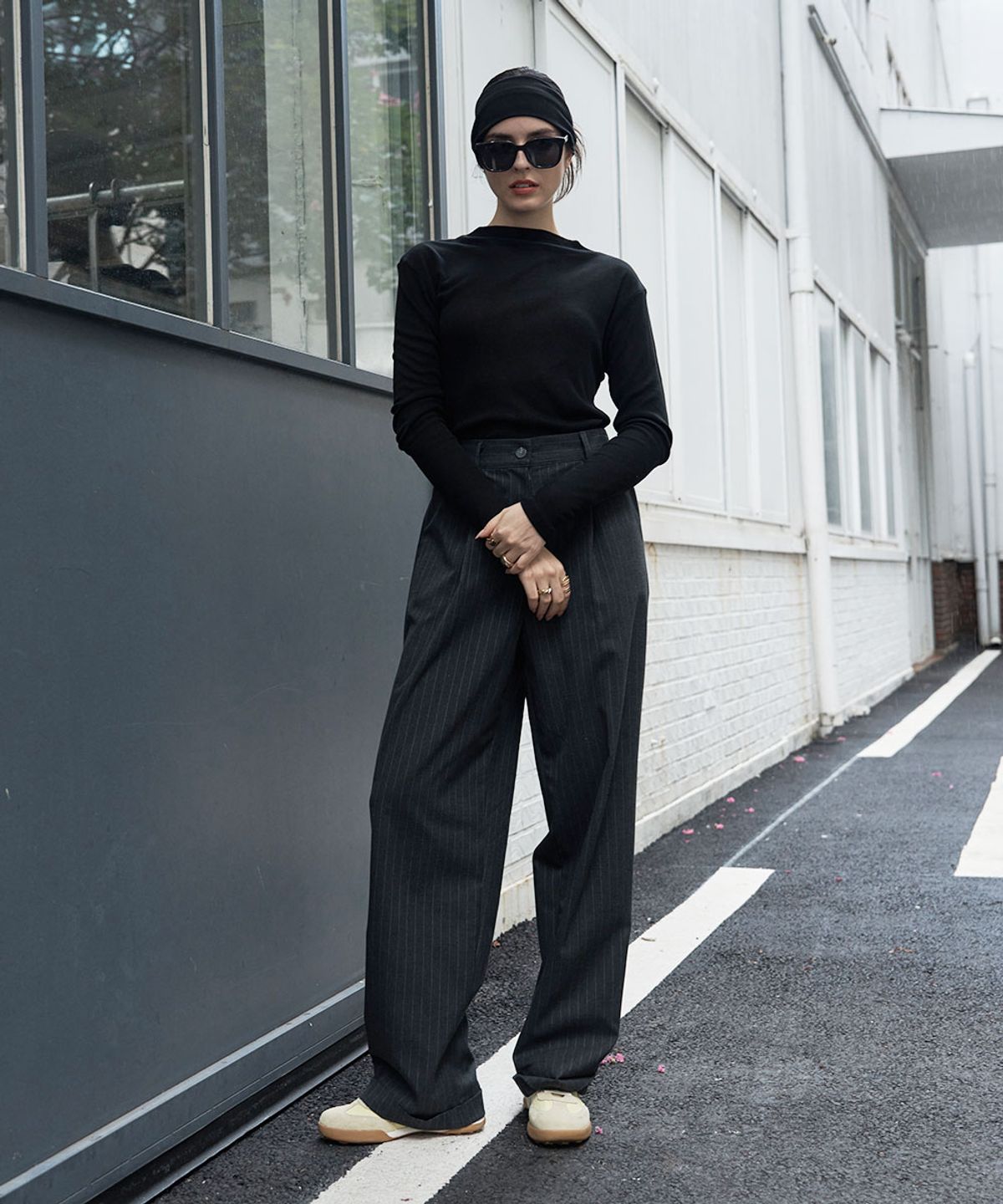 320쇼룸(320SHOWROOM) Mock Neck Wool Long Sleeve T-Shirt Black