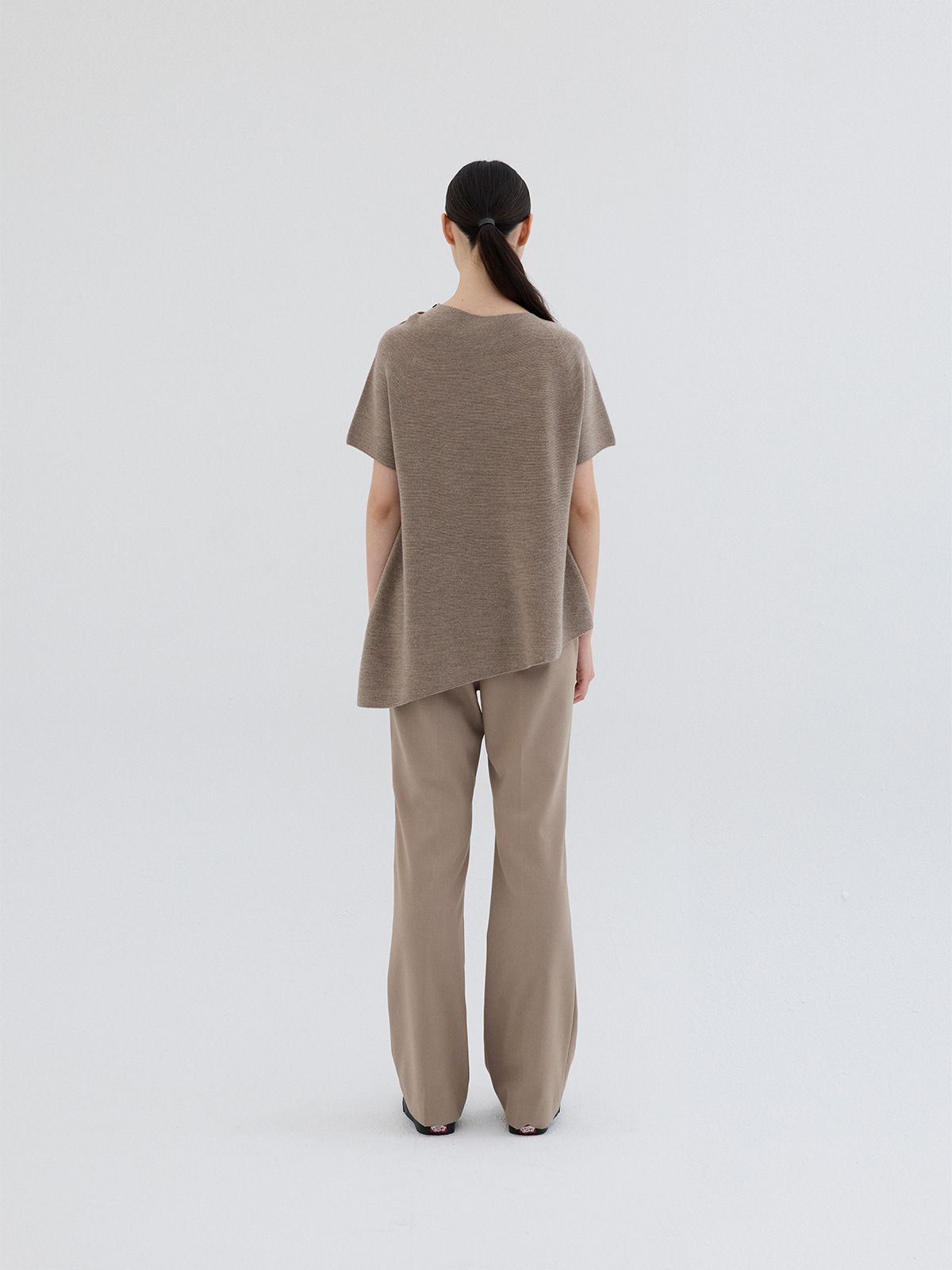리플레인(REPLAIN) UNBALNCED KNIT TOP