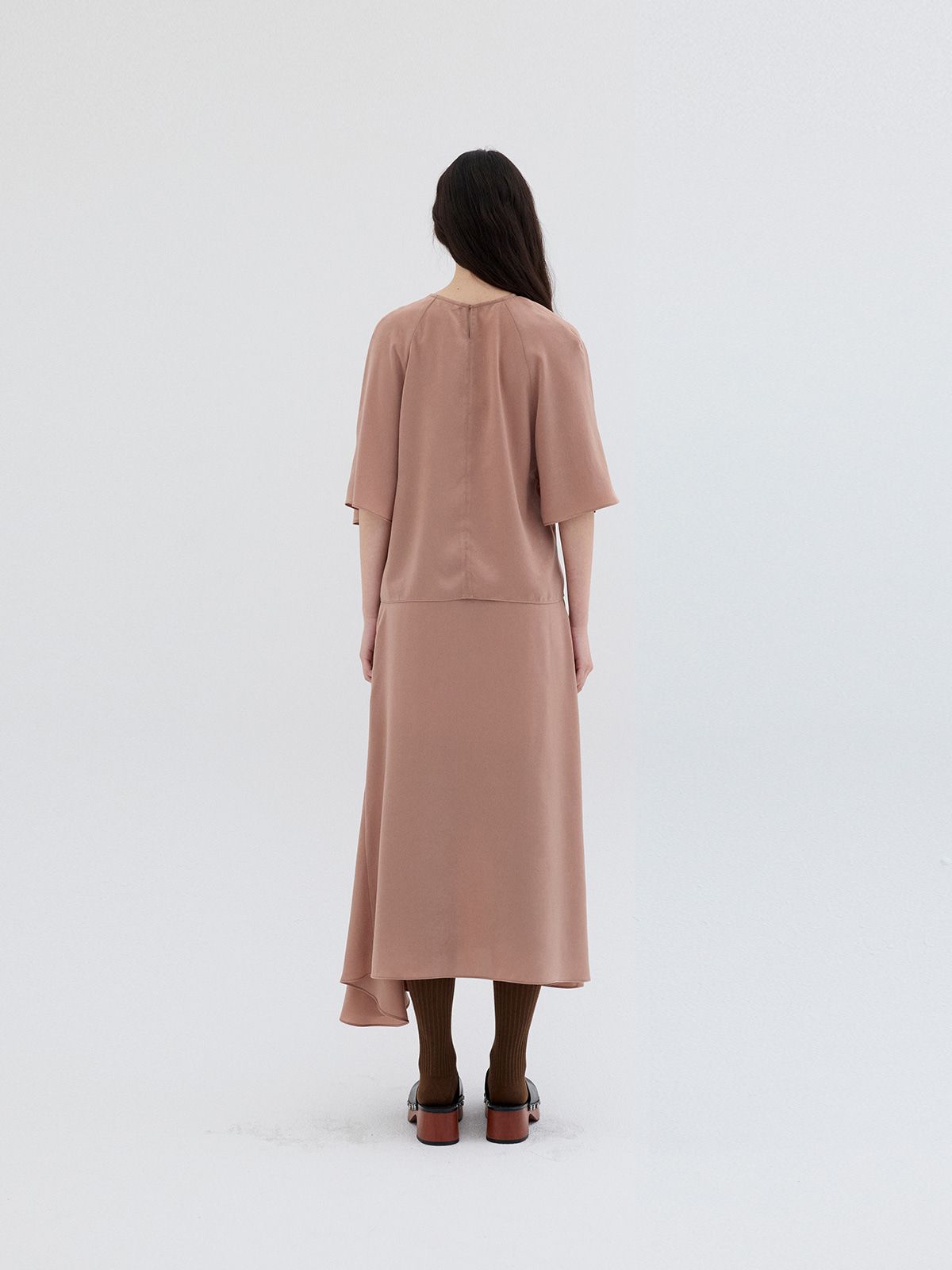 리플레인(REPLAIN) SATIN FLARE SKIRT