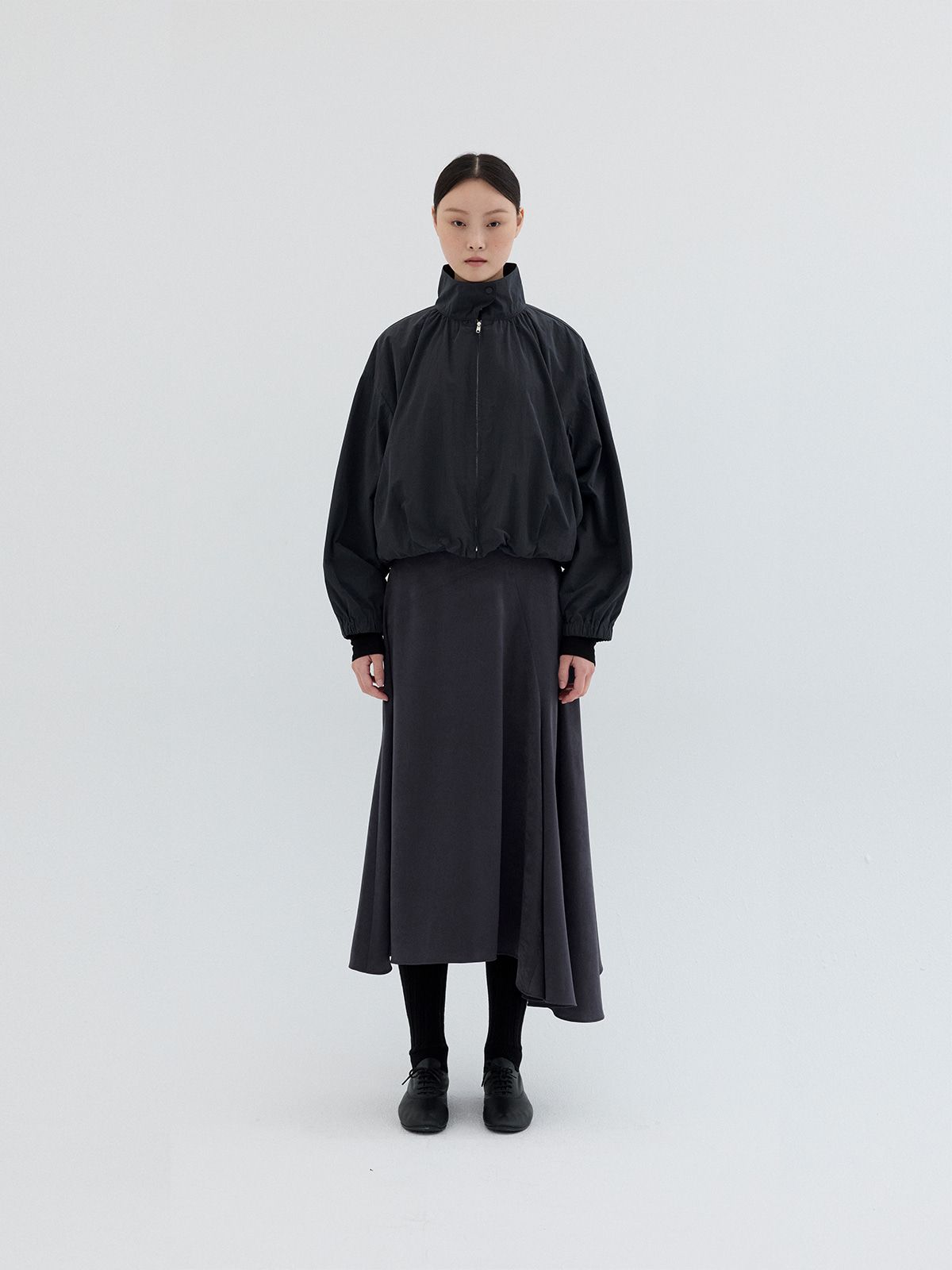 리플레인(REPLAIN) SATIN FLARE SKIRT