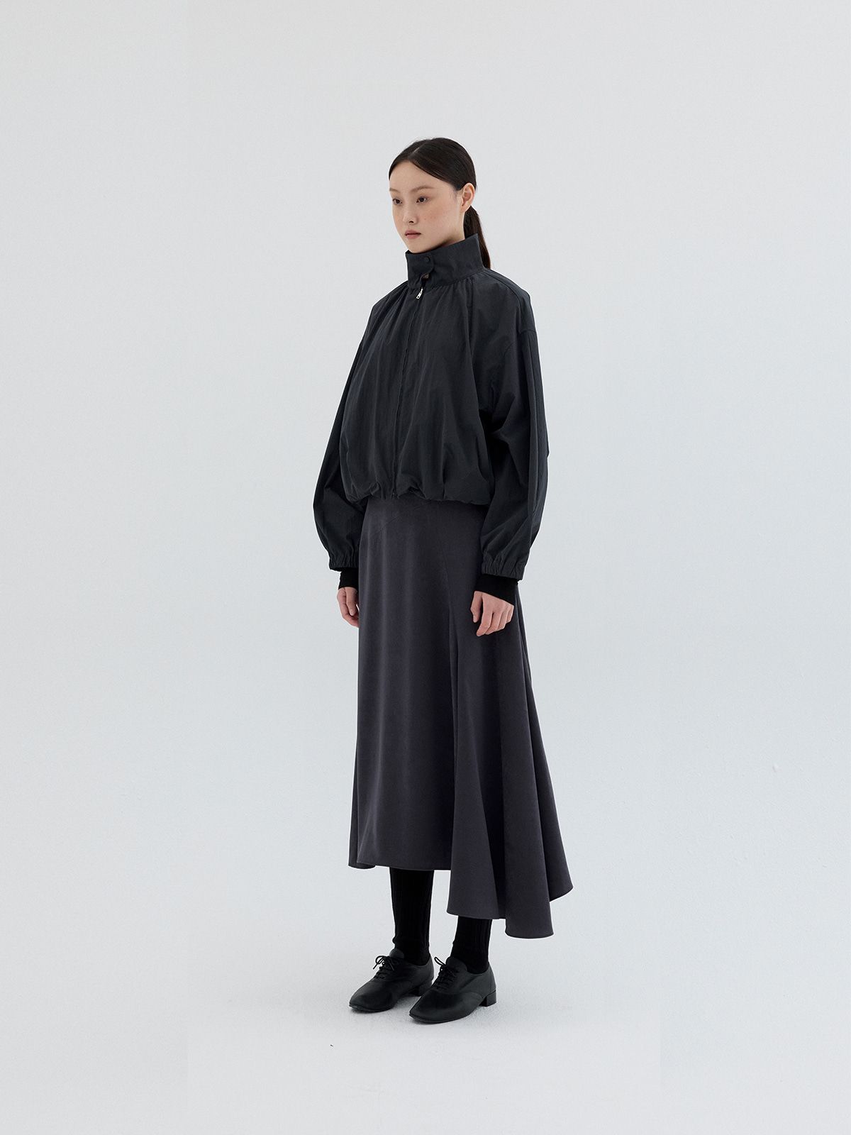 리플레인(REPLAIN) SATIN FLARE SKIRT