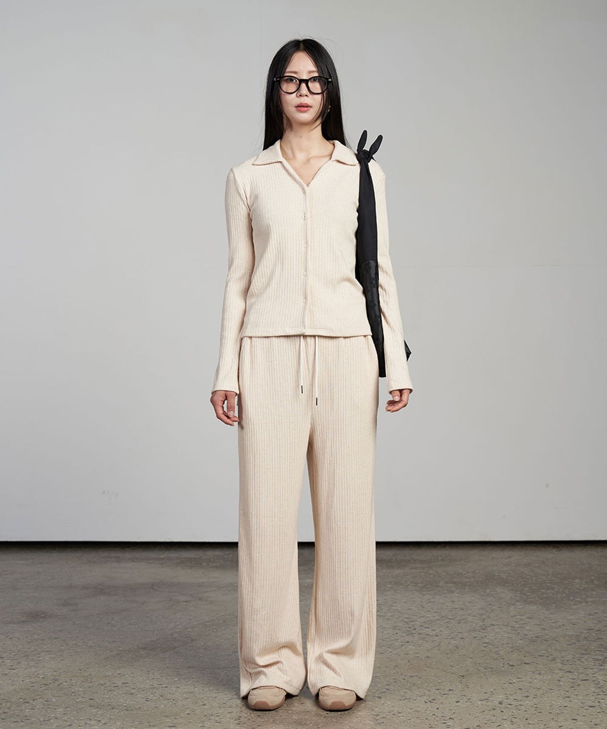 320쇼룸(320SHOWROOM) Open collar Ribbed Cardigan Beige