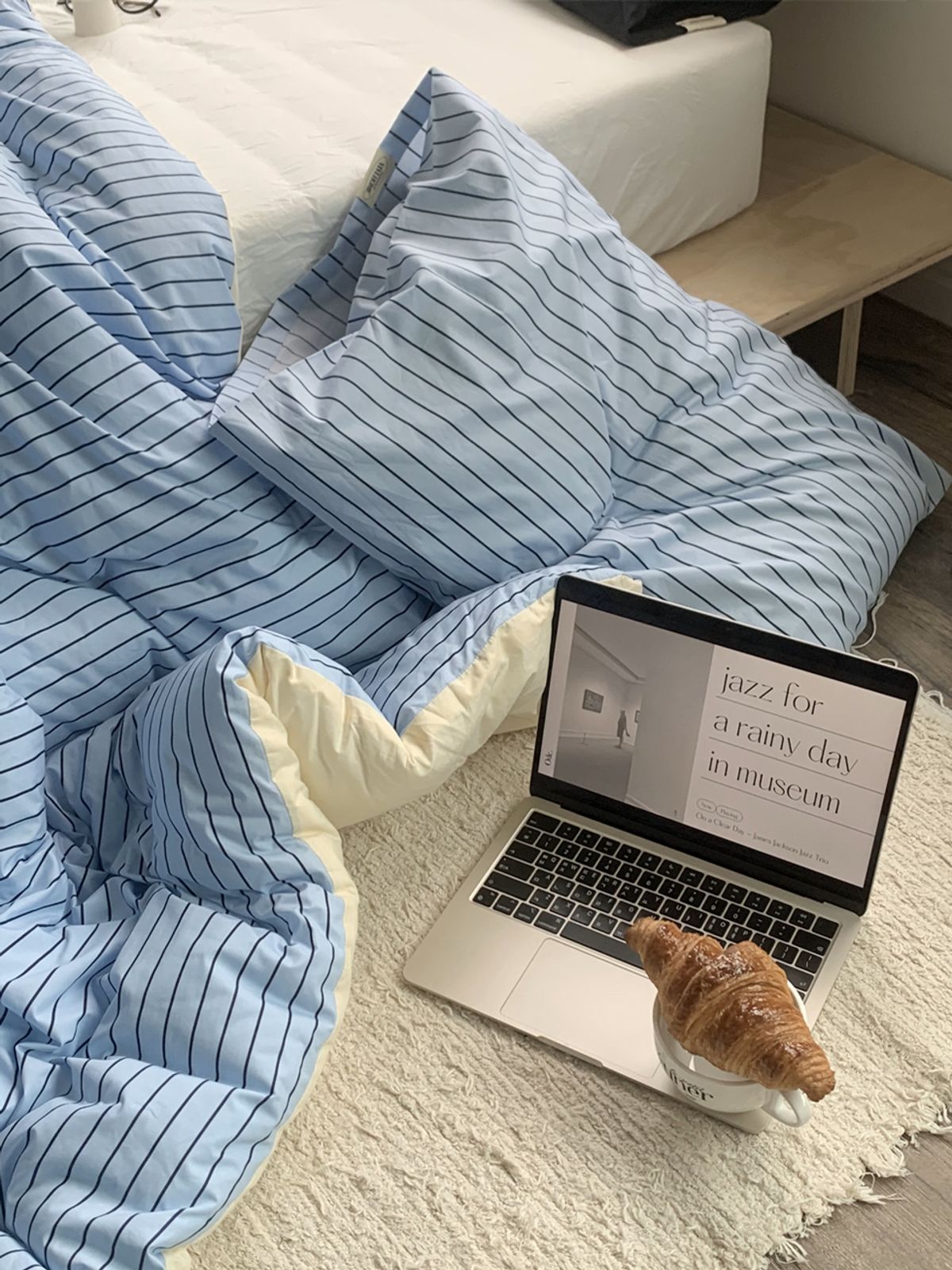 비비홈(VIVIHOME) 올댓베딩 스트라이프 양면 차렵이불