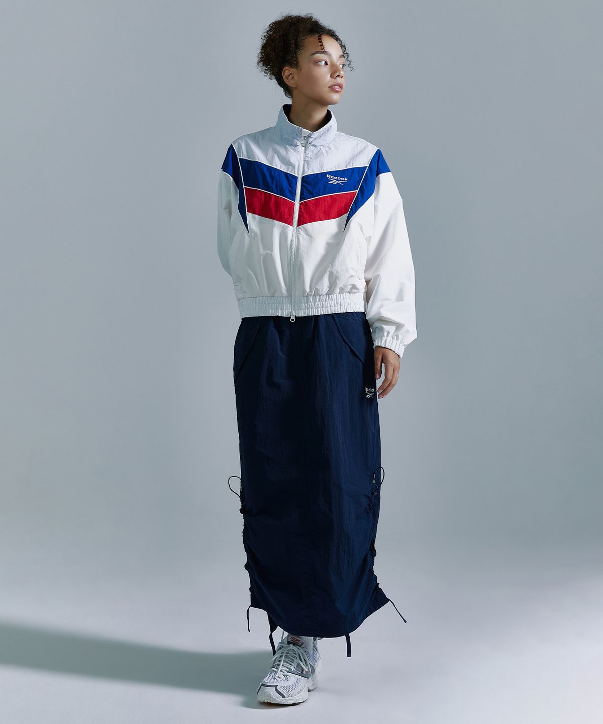 리복(REEBOK) 헤리티지 크롭 윈드 브레이커 (W) - 화이트